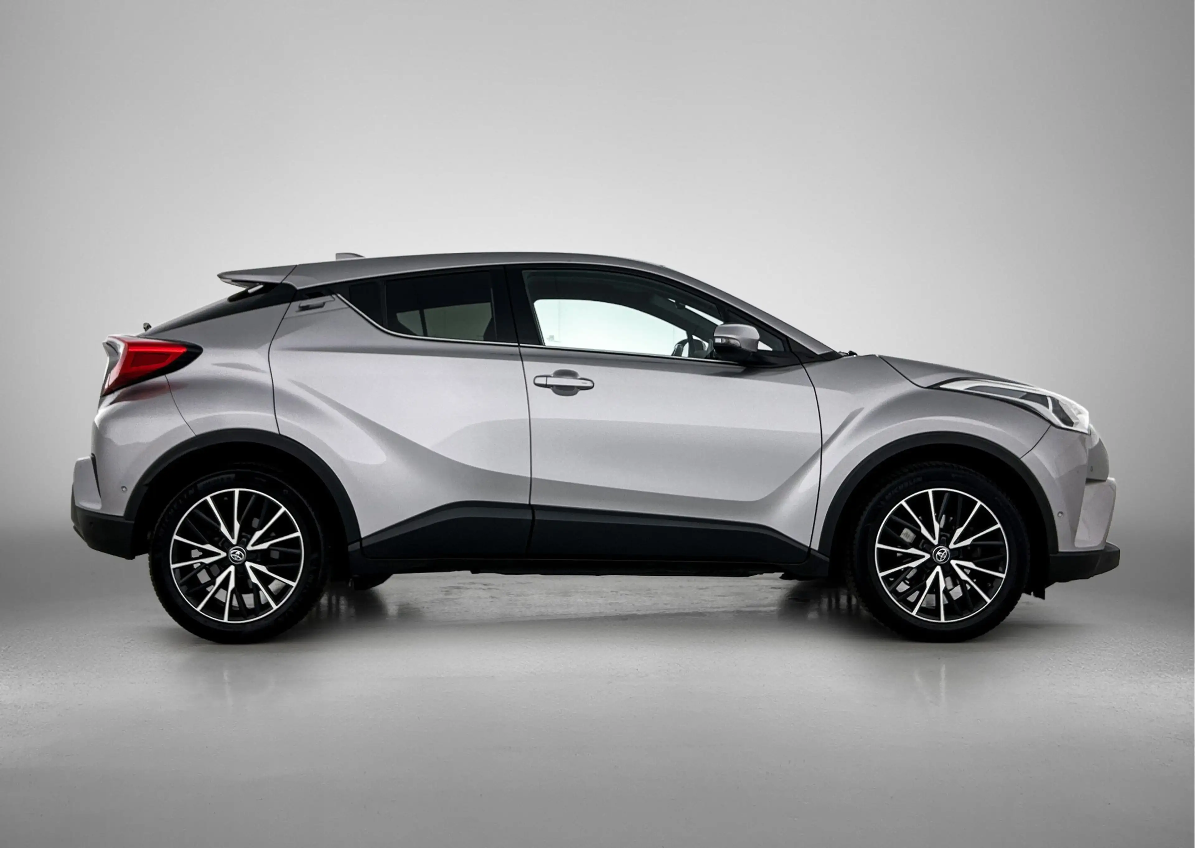 Toyota C-HR 1.2 Executive | Trekhaak | Parkeersensoren | — photo 11