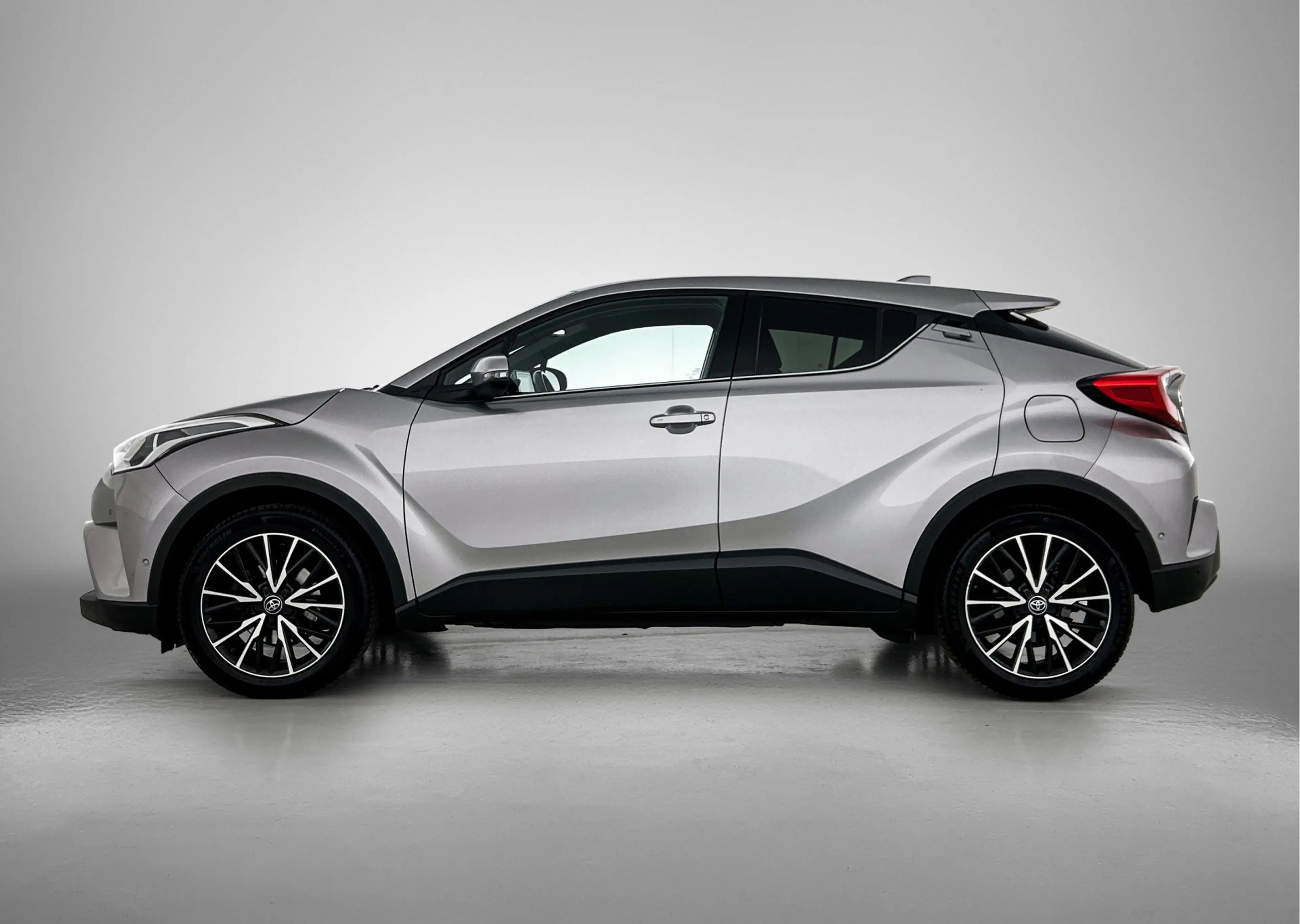 Toyota C-HR 1.2 Executive | Trekhaak | Parkeersensoren | — photo 3