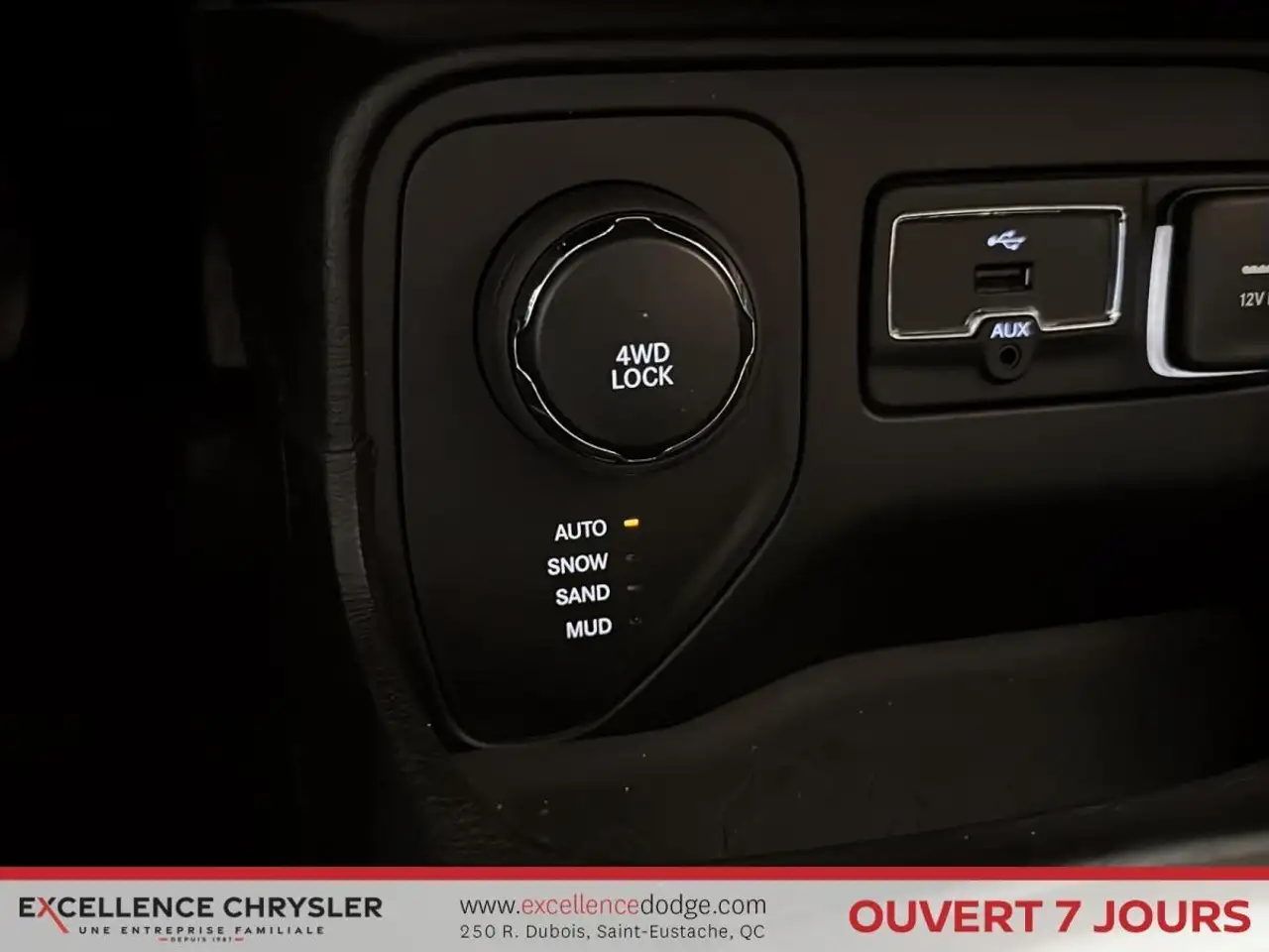 Jeep Renegade снимка Jeep Renegade