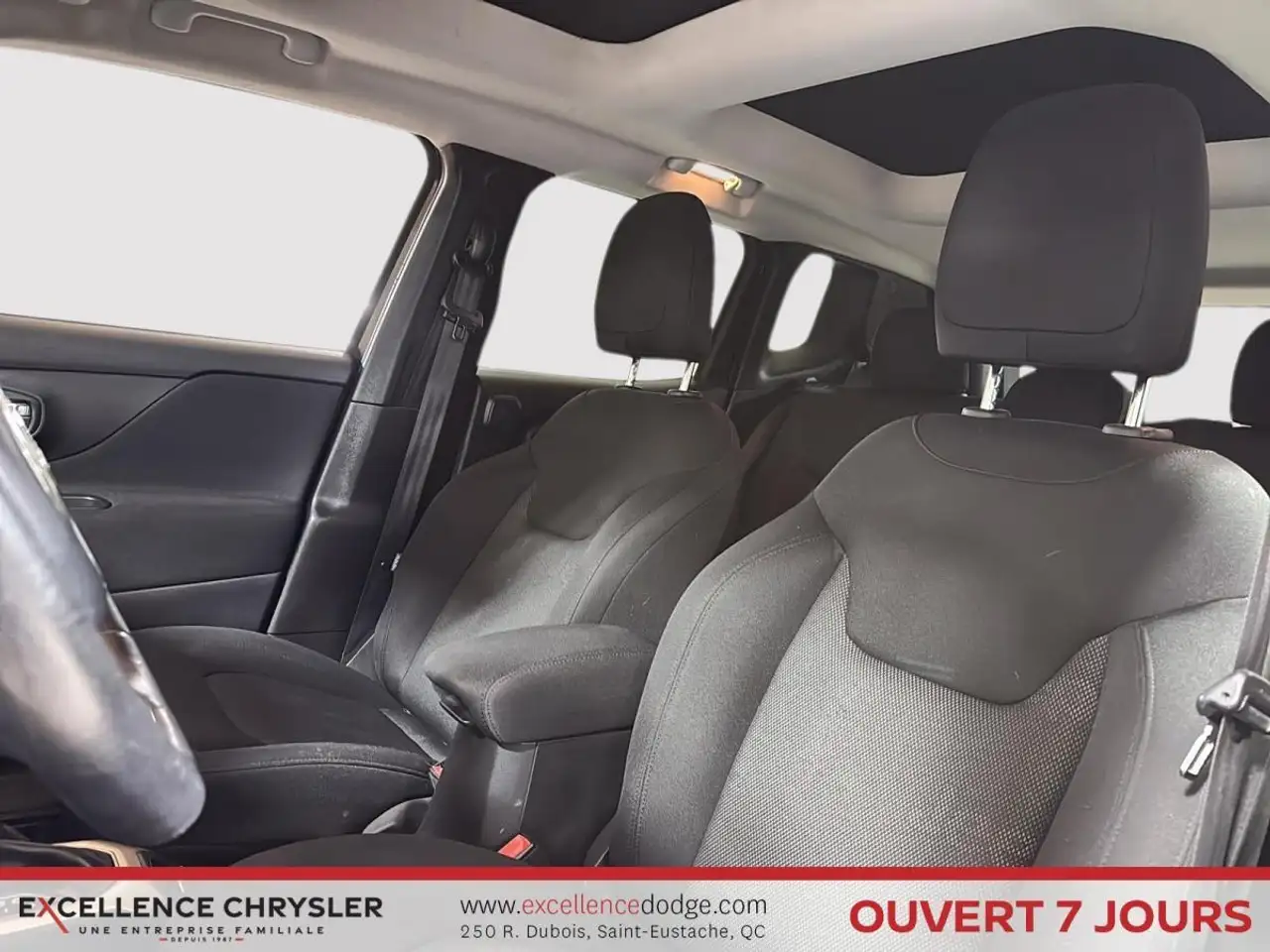 Jeep Renegade снимка Jeep Renegade