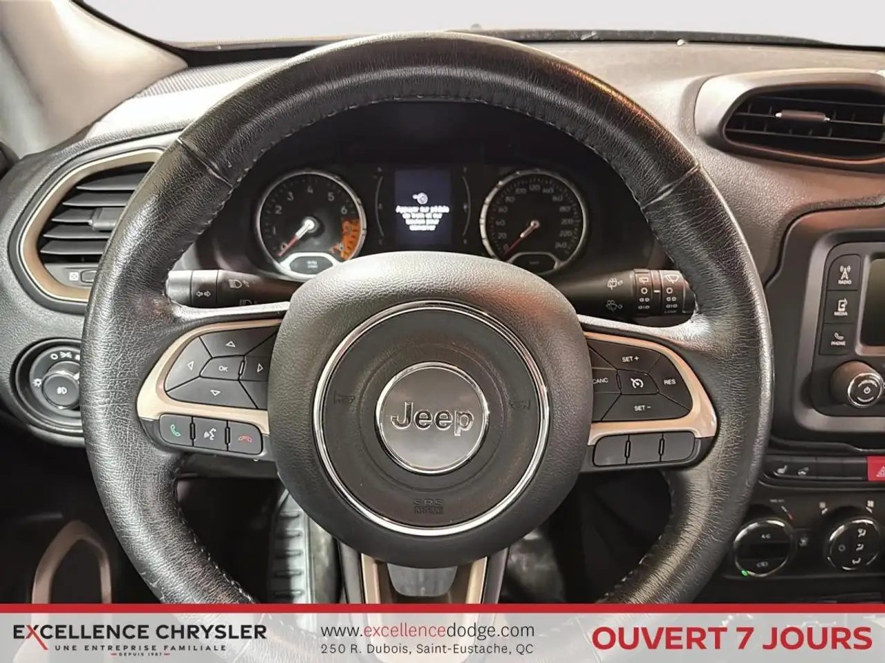 Jeep Renegade снимка Jeep Renegade