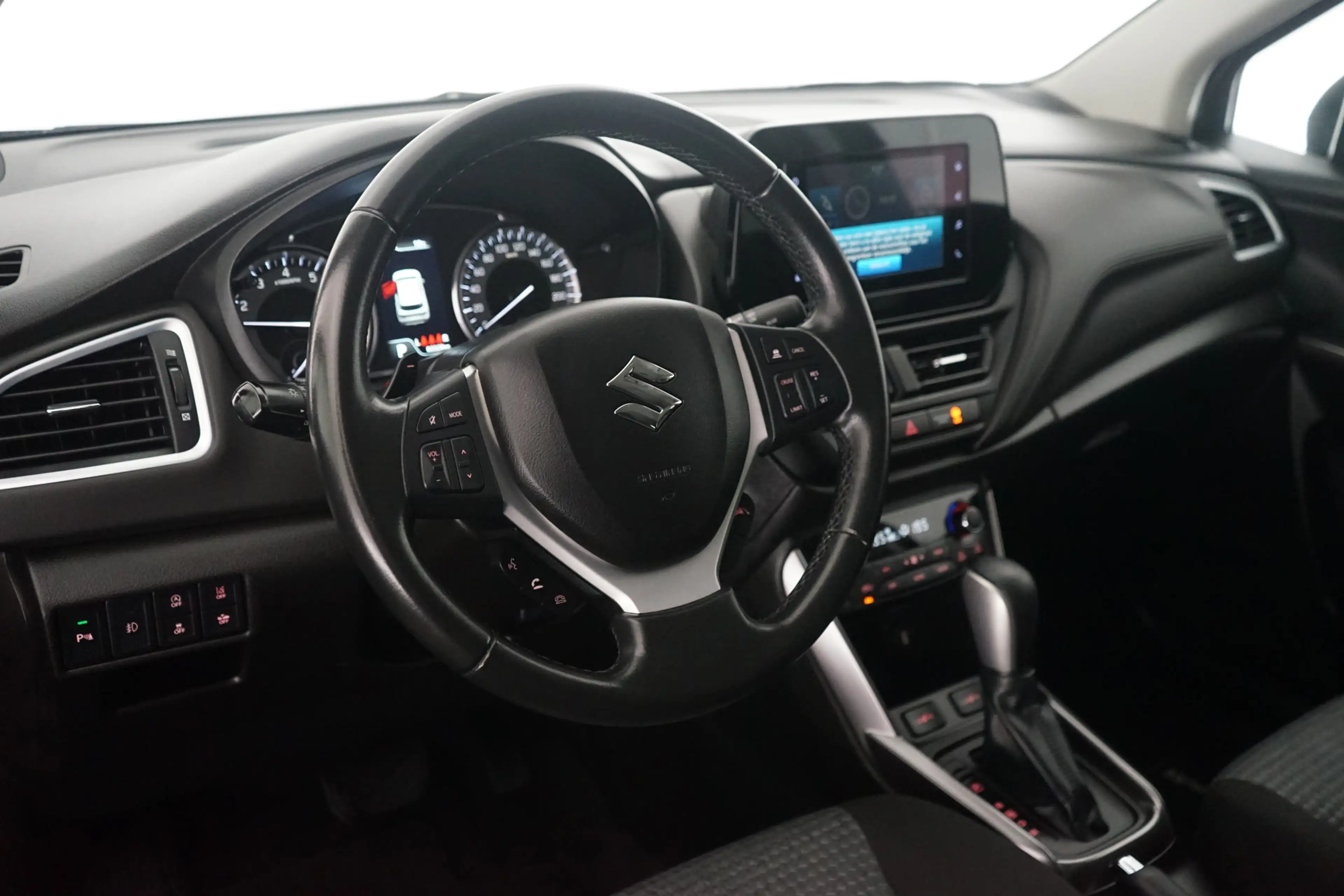 Suzuki S-Cross 1.4 Boosterjet Select Smart Hybrid — photo 12