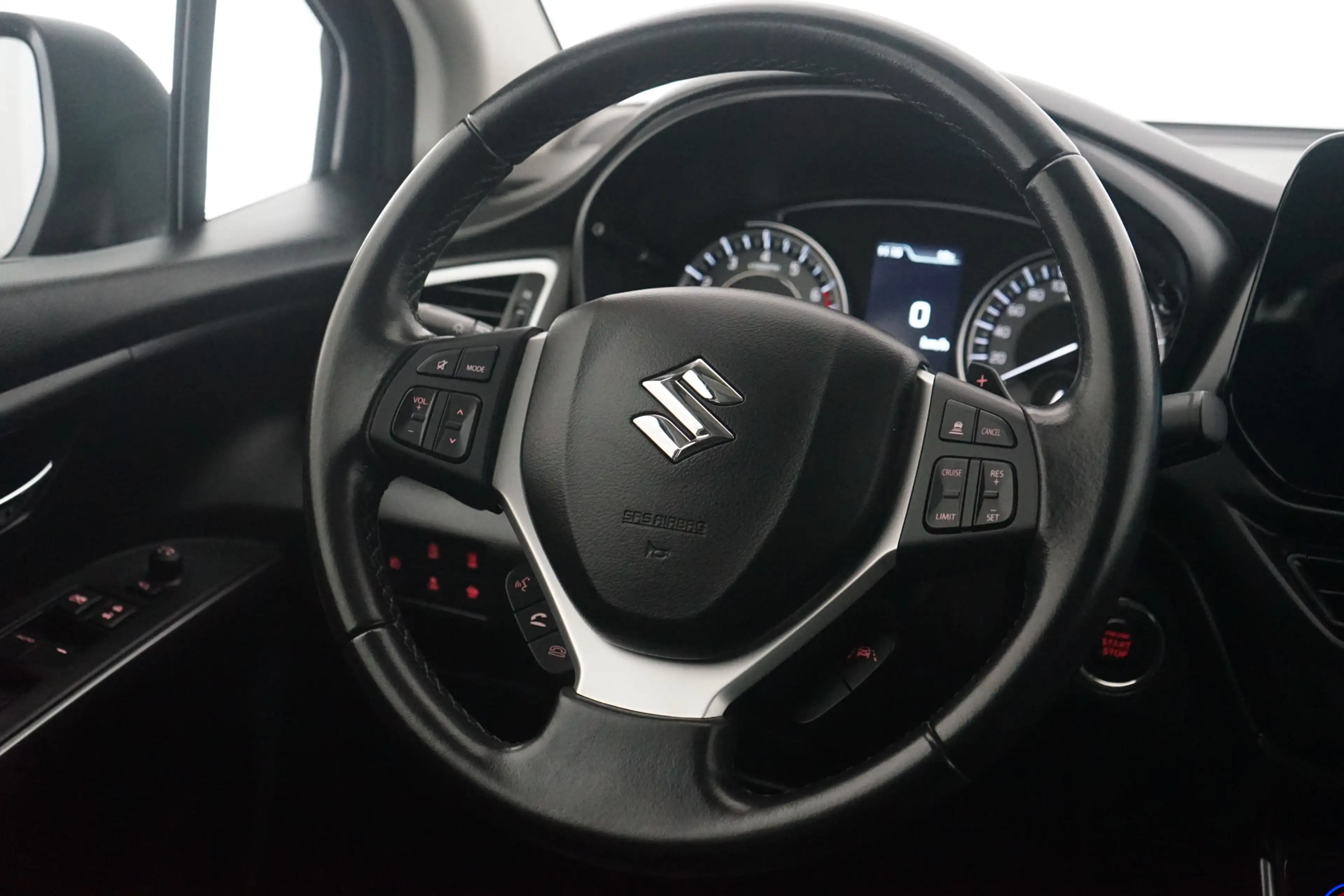 Suzuki S-Cross 1.4 Boosterjet Select Smart Hybrid — photo 15