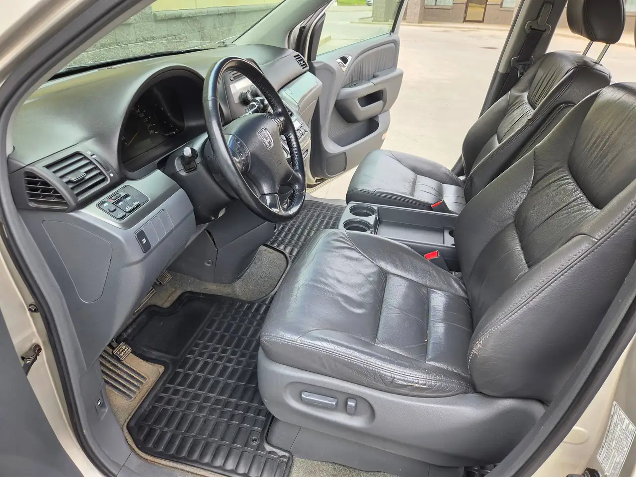 Honda Odyssey photo Honda Odyssey