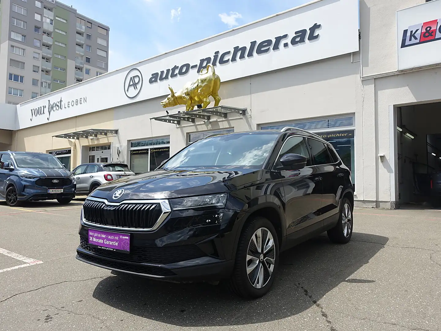 Skoda Karoq 2,0 TDI 4x4 DSG Style Schwarz - 1