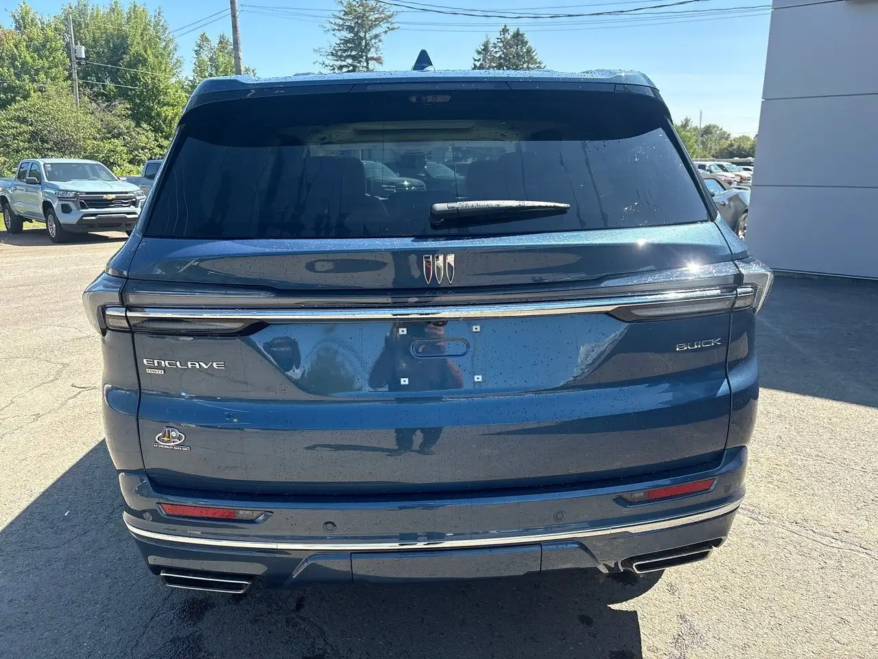 Buick Enclave снимка Buick Enclave