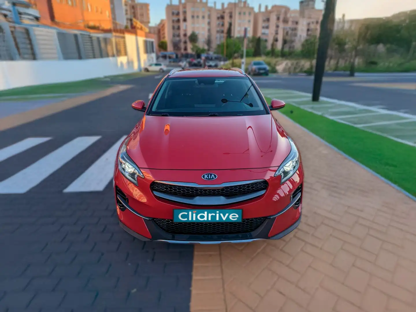 Kia XCeed 1.0 T-GDi Drive Rojo - 2