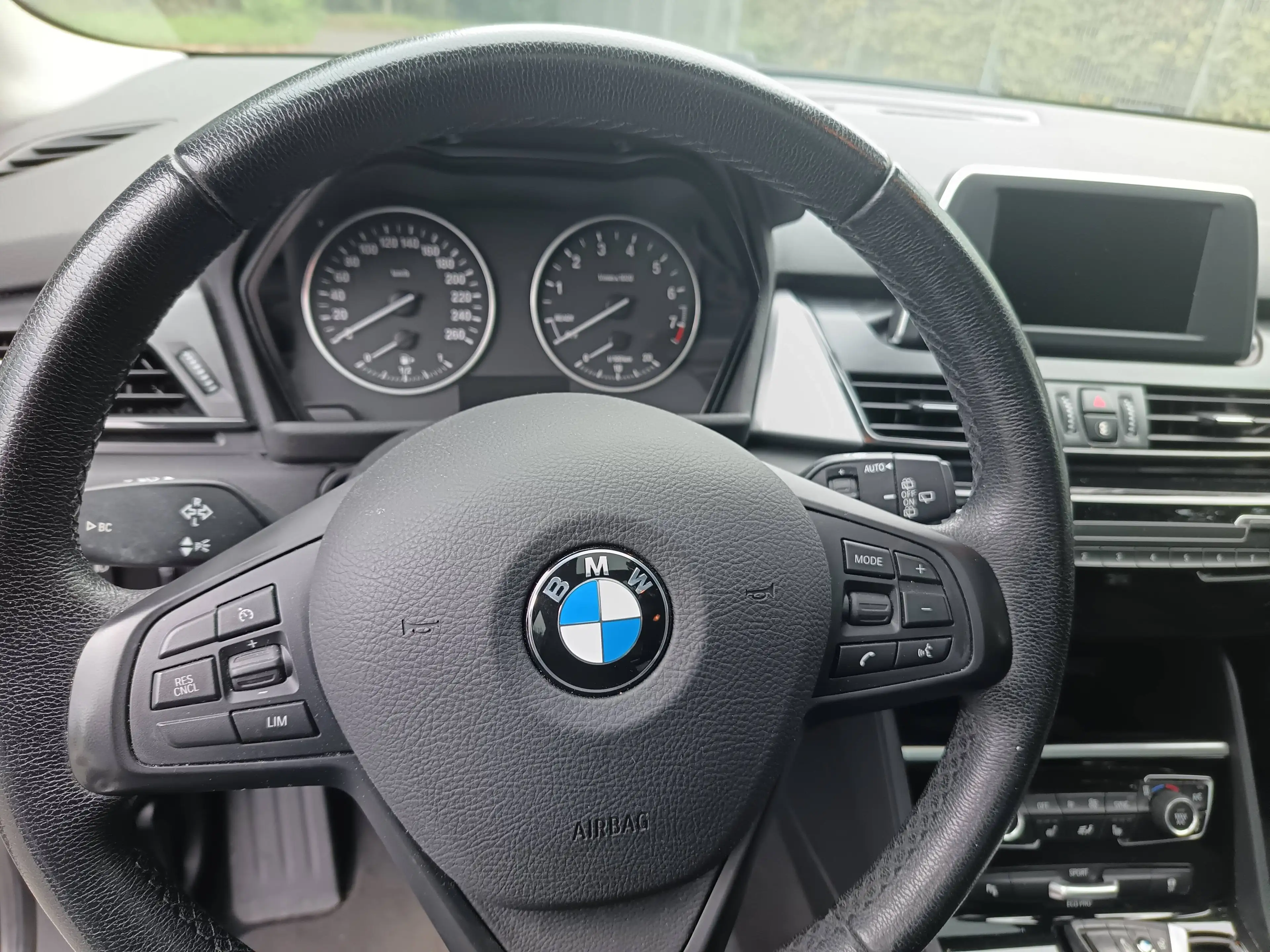 BMW 218 218 i Advantage — photo 15