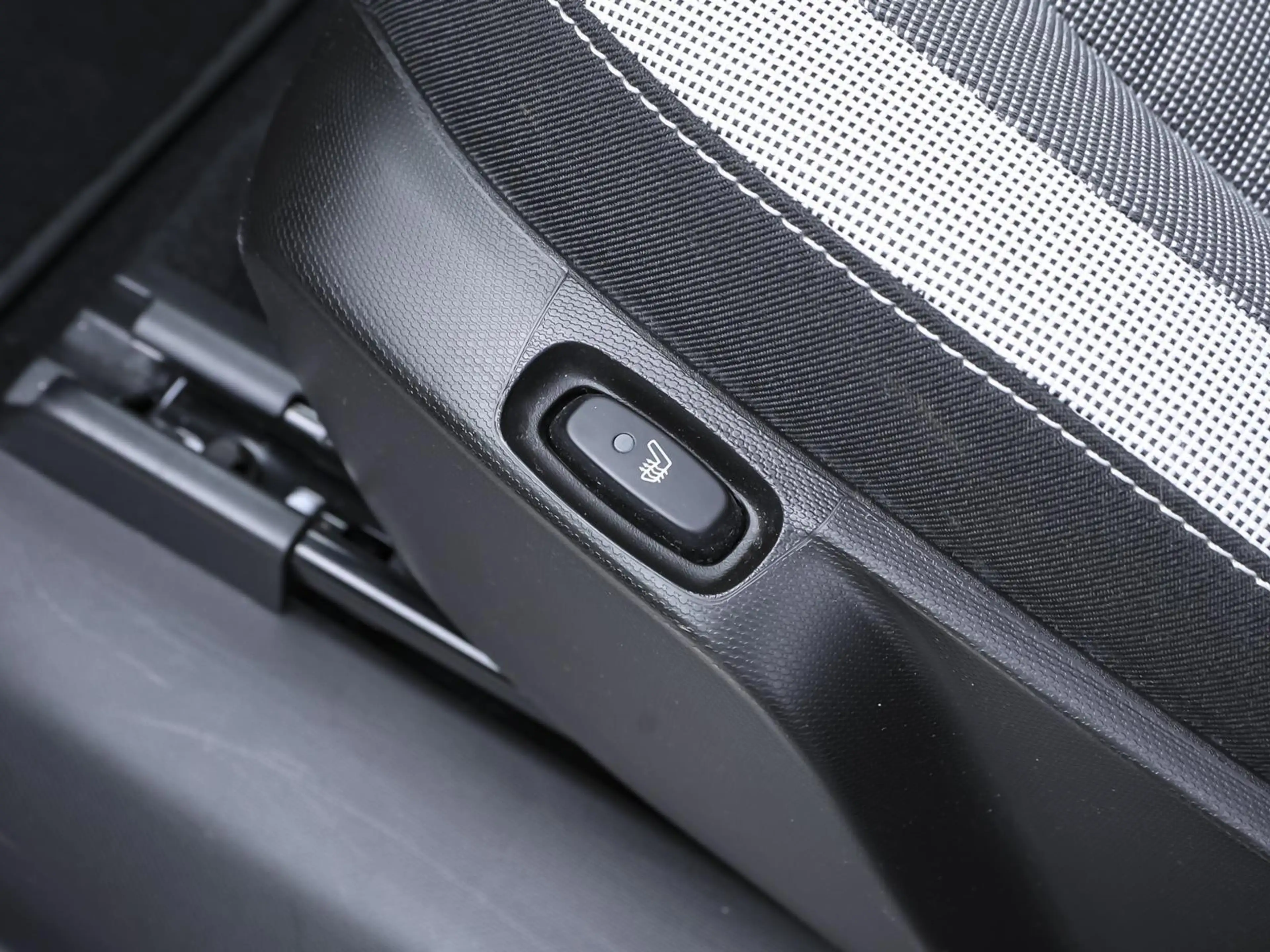 Renault Twingo E-TECH ZEN SHZ ANDROID CARPLAY — photo 10