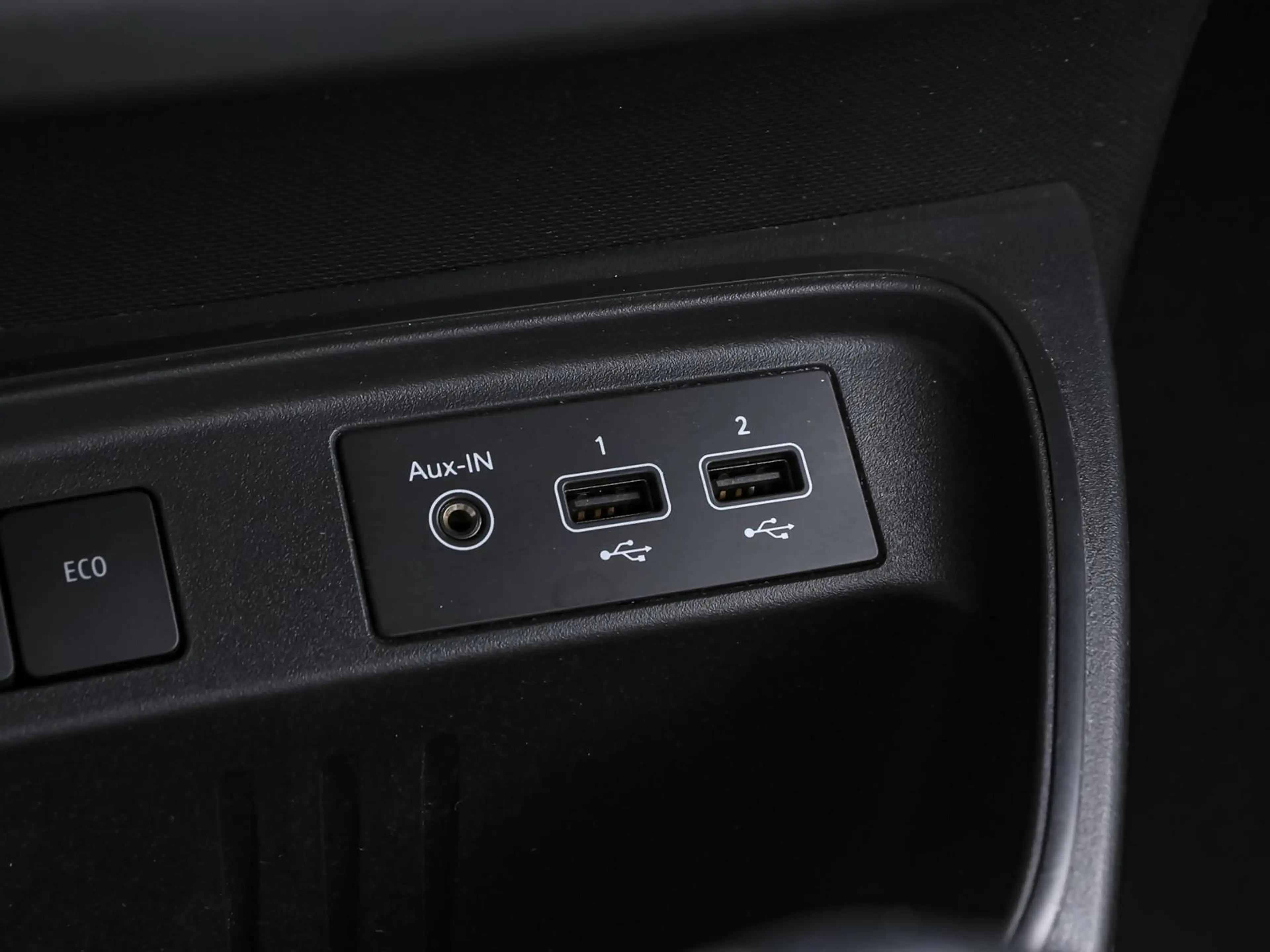 Renault Twingo E-TECH ZEN SHZ ANDROID CARPLAY — photo 11