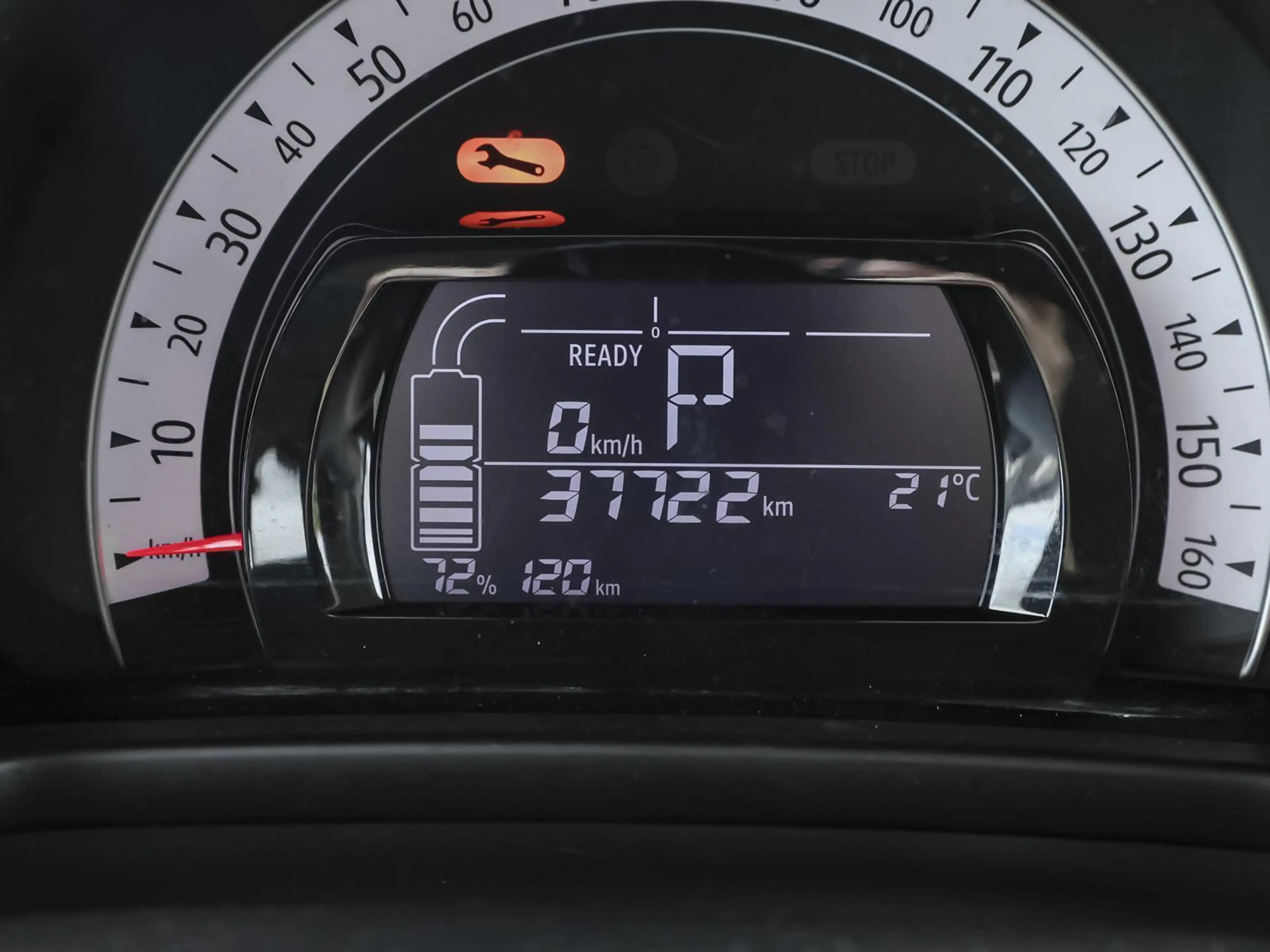 Renault Twingo E-TECH ZEN SHZ ANDROID CARPLAY — photo 15