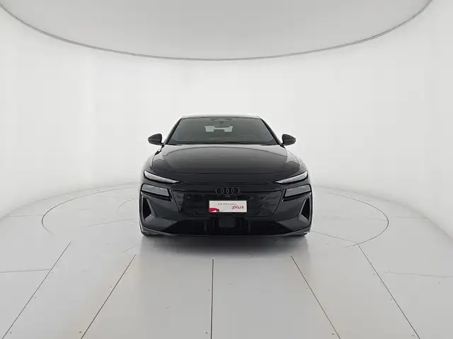 Audi E-Tron S view 7