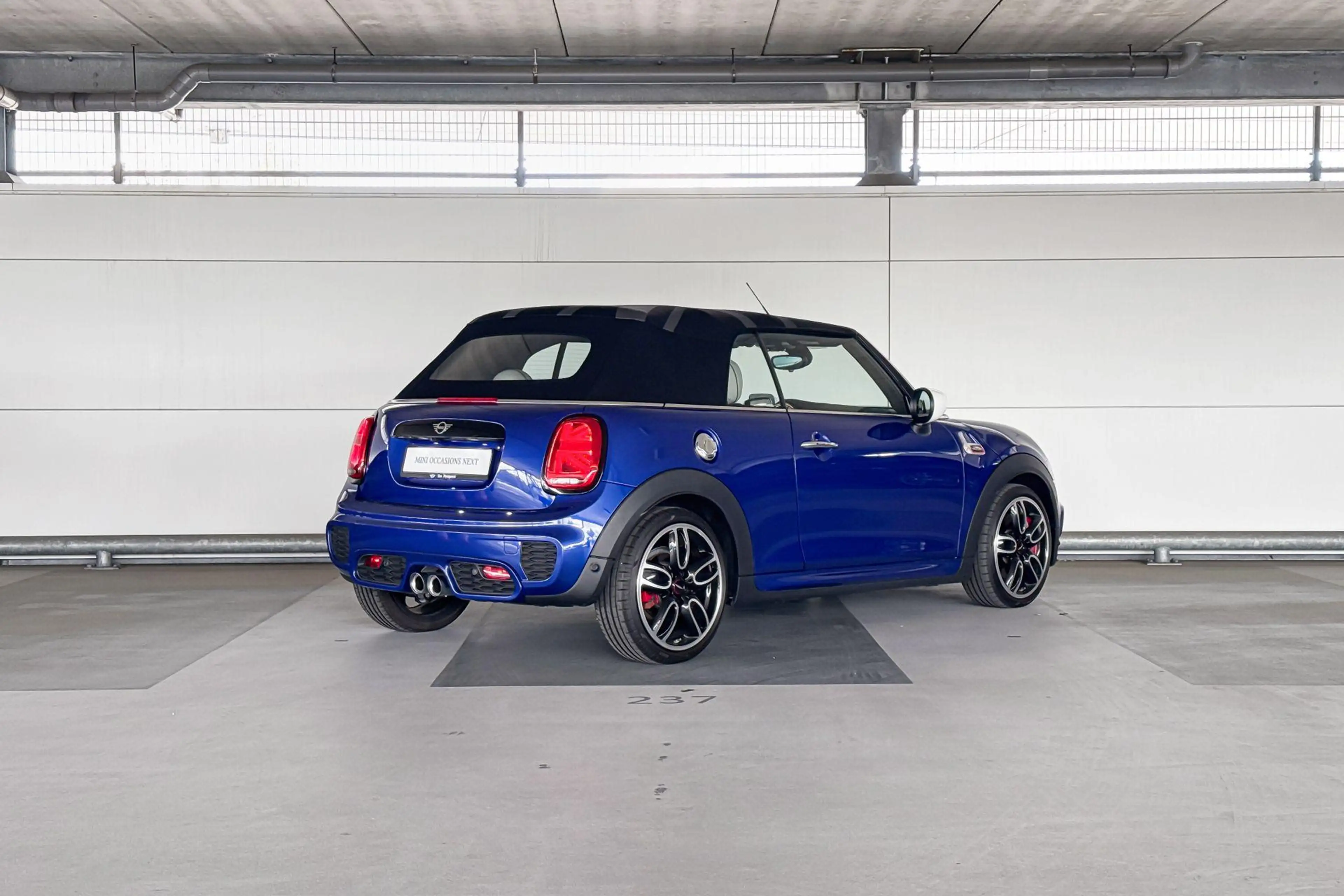 MINI John Cooper Works Cabrio 2.0 Chili — photo 6