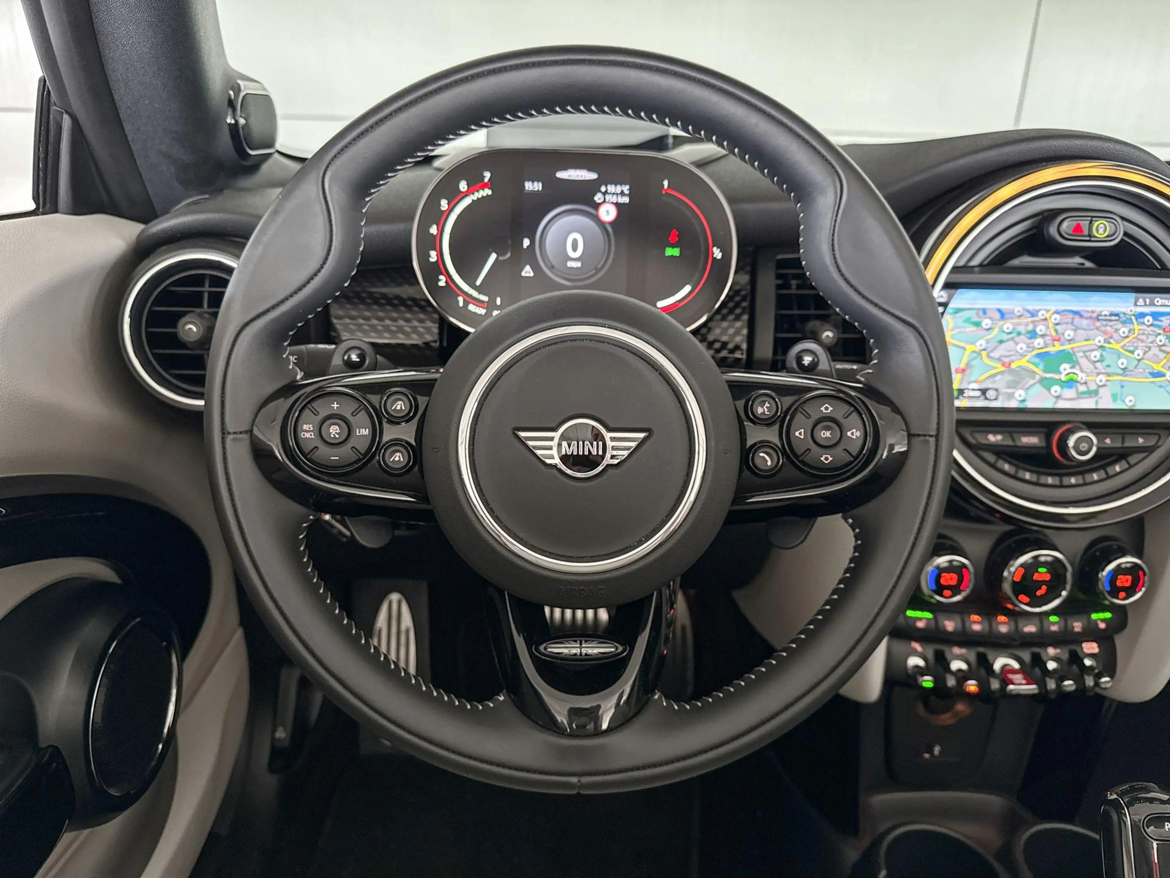 MINI John Cooper Works Cabrio 2.0 Chili — photo 11