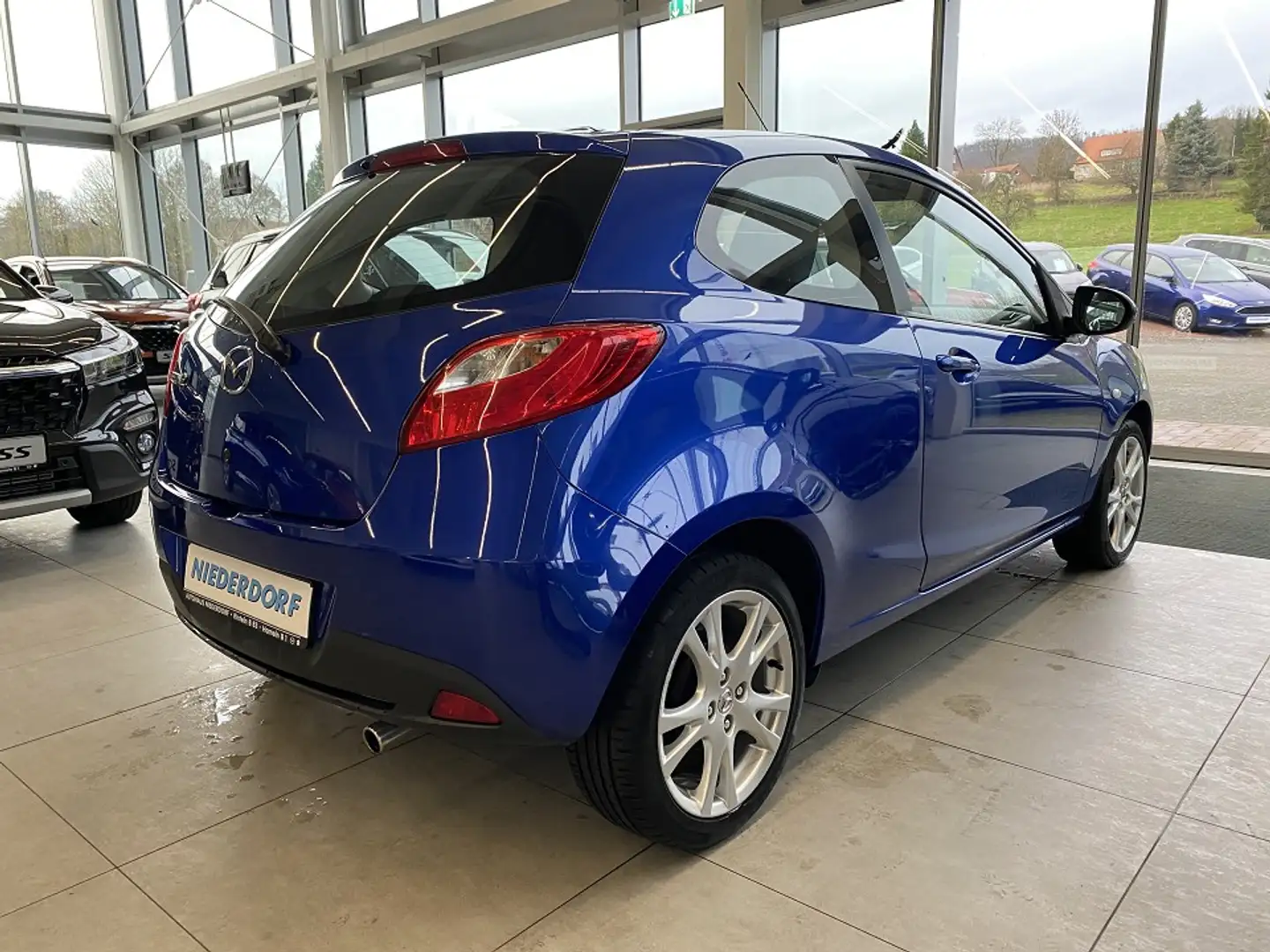 Mazda 2 1.3 Impression KLIMAAUT. Sitzhzg Blau - 2