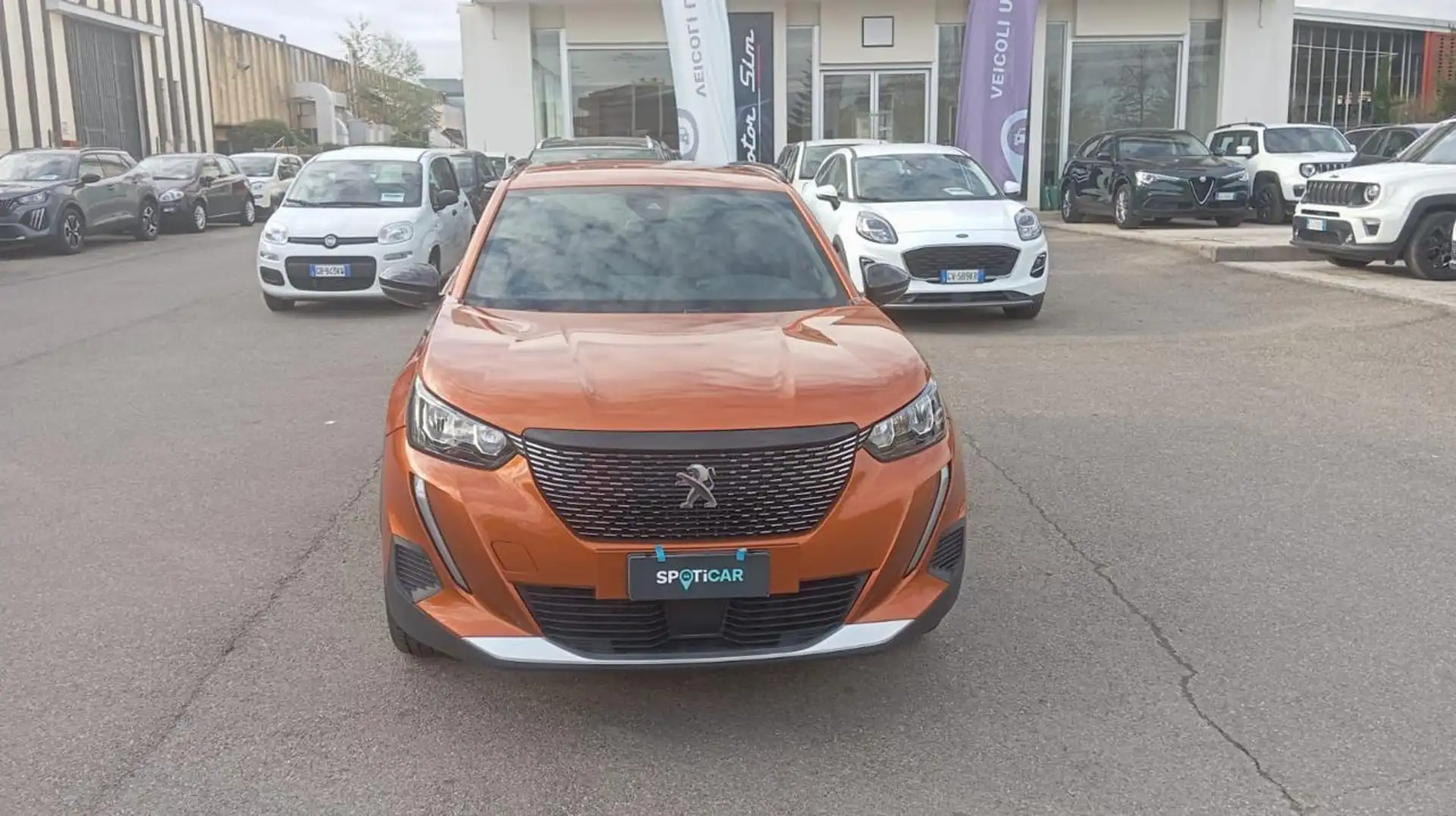 Peugeot 2008 *PROMO* PureTech 100 S&S Allure Arancione - 2
