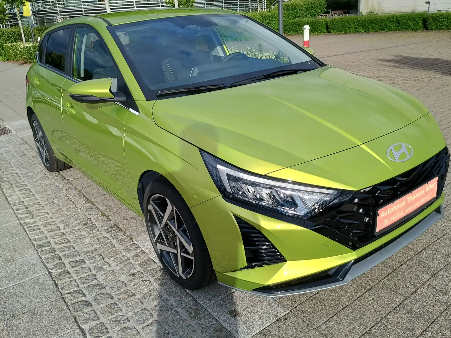 Hyundai i20 1.0 T-GDI 100 PS/Navi/Klimaautom/LED/17 Zoll/Alu Jaune - 2