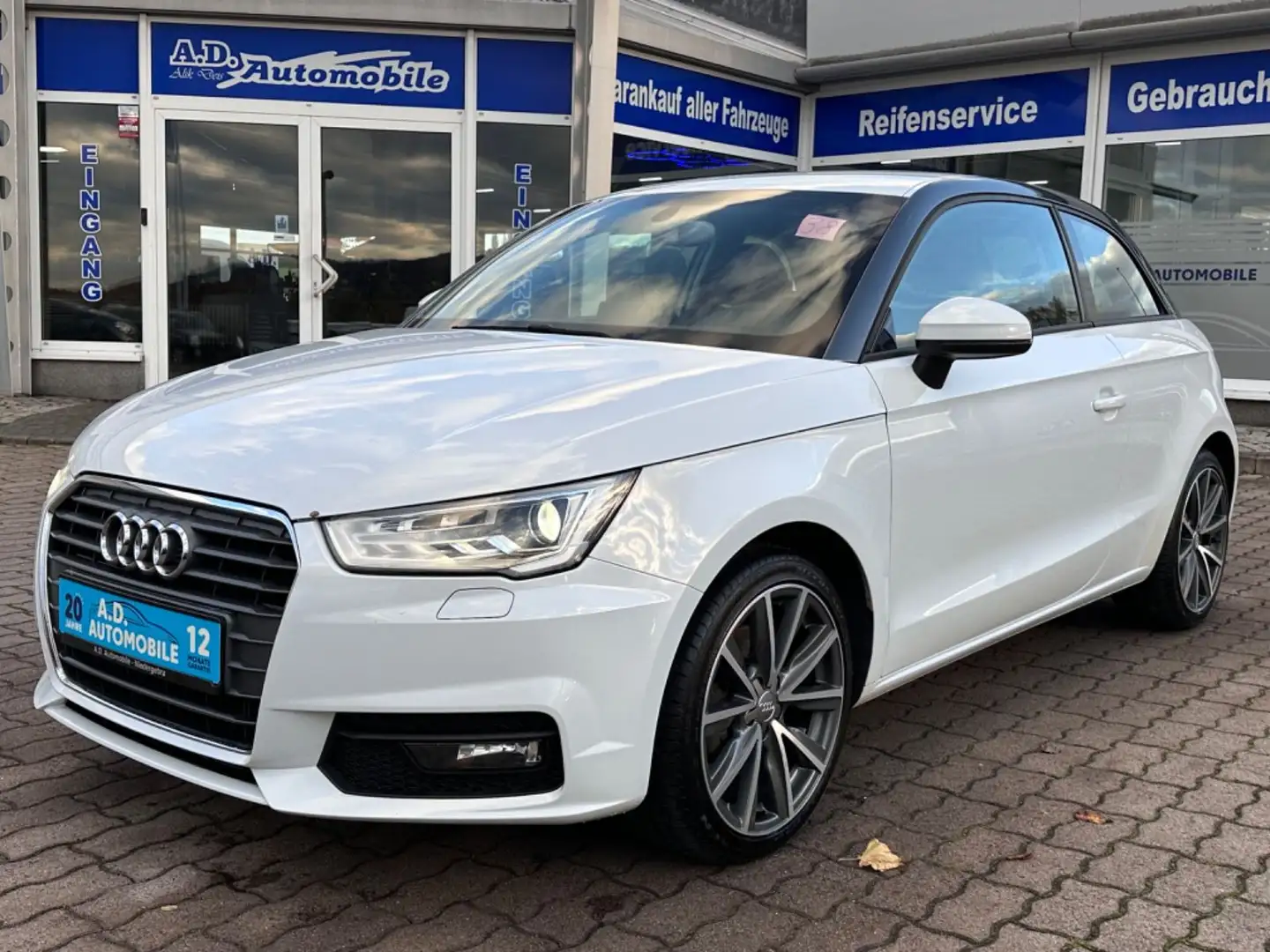 Audi A1 sport S-Line/LED/Navi/Tempomat Weiß - 1
