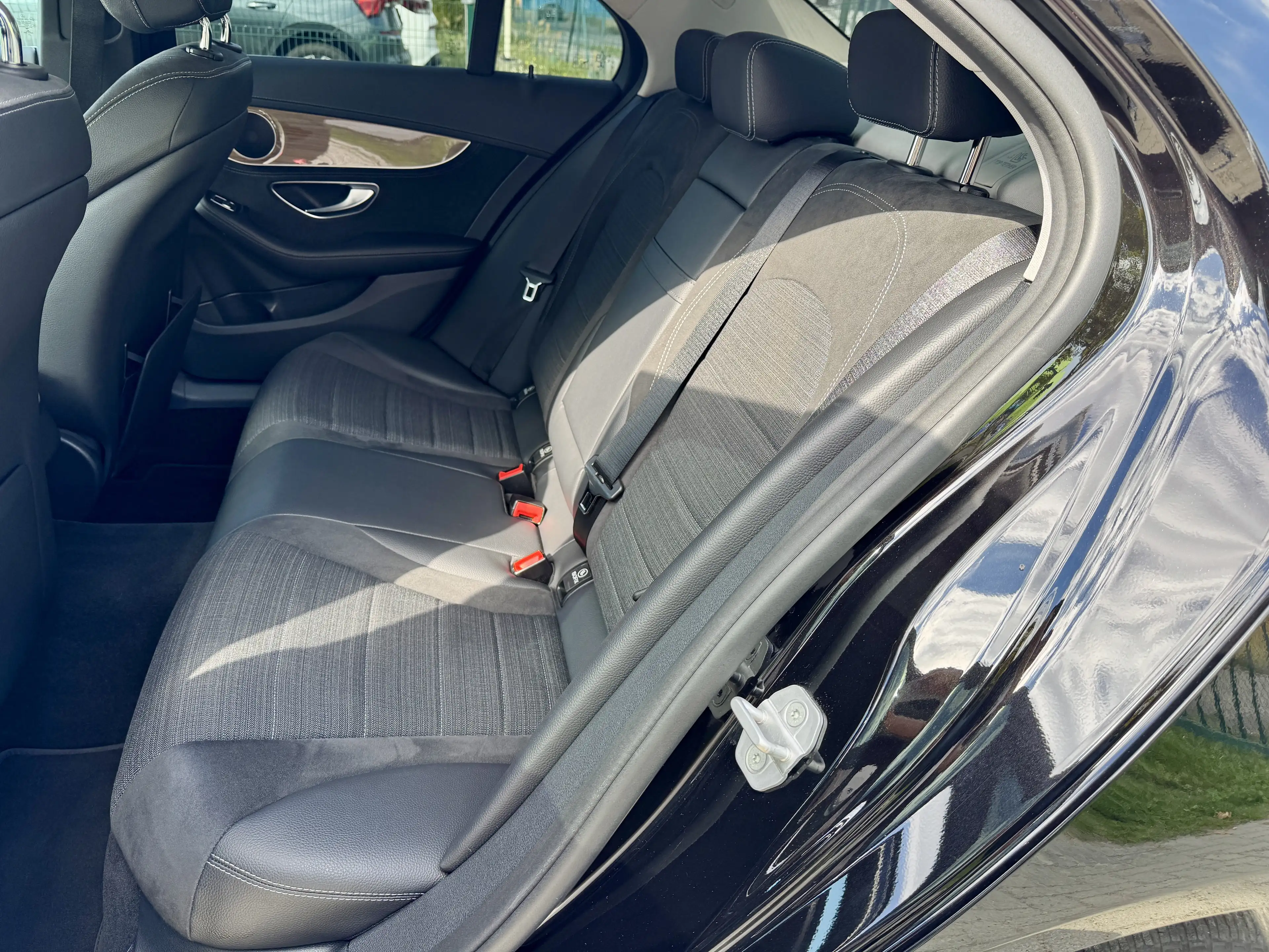 Mercedes-Benz C 200 C 200 CGI (205.042) Automatik, LED, NAVI, usw... Voll — photo 15