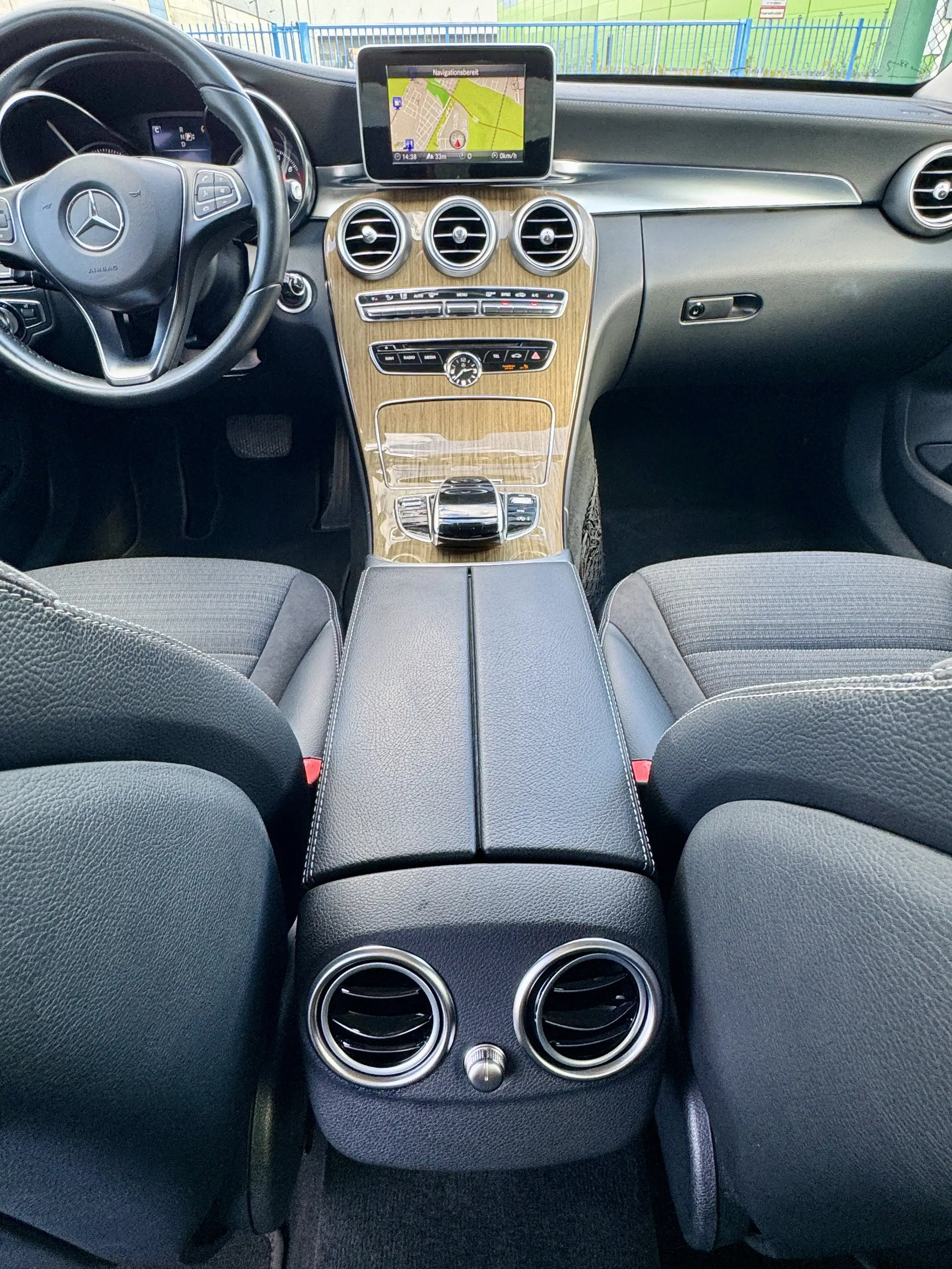 Mercedes-Benz C 200 C 200 CGI (205.042) Automatik, LED, NAVI, usw... Voll — photo 12