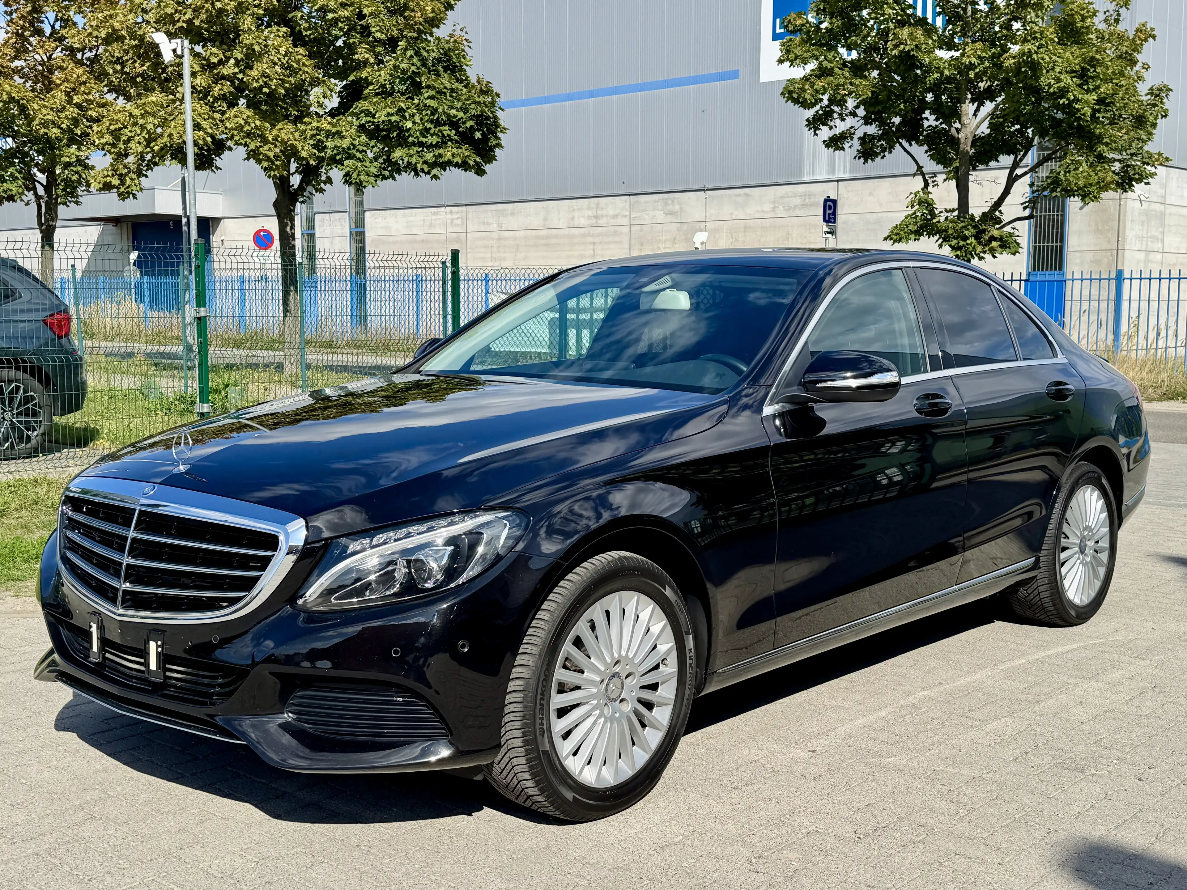 Mercedes-Benz C 200 C 200 CGI (205.042) Automatik, LED, NAVI, usw... Voll — photo 3