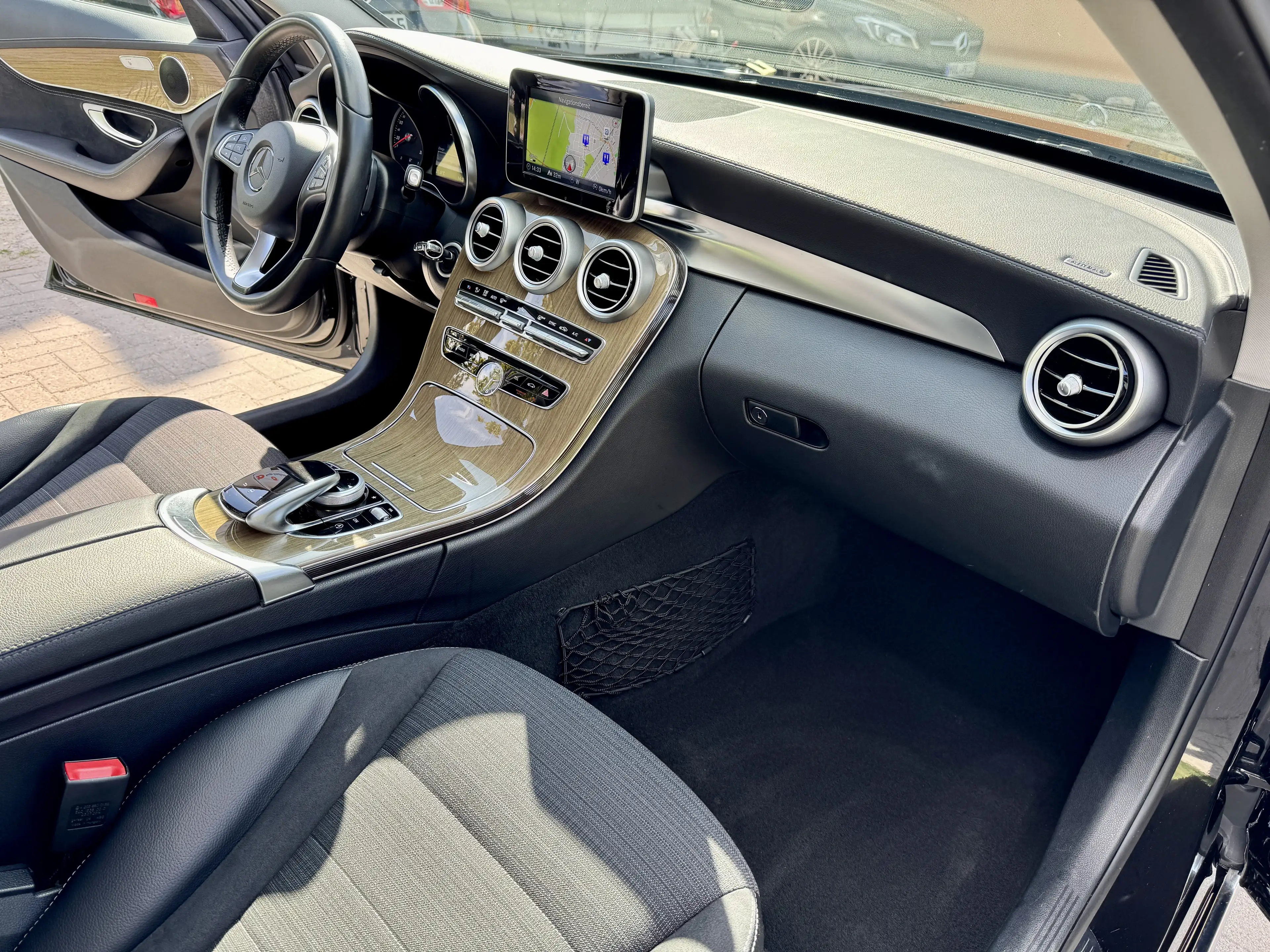 Mercedes-Benz C 200 C 200 CGI (205.042) Automatik, LED, NAVI, usw... Voll — photo 13