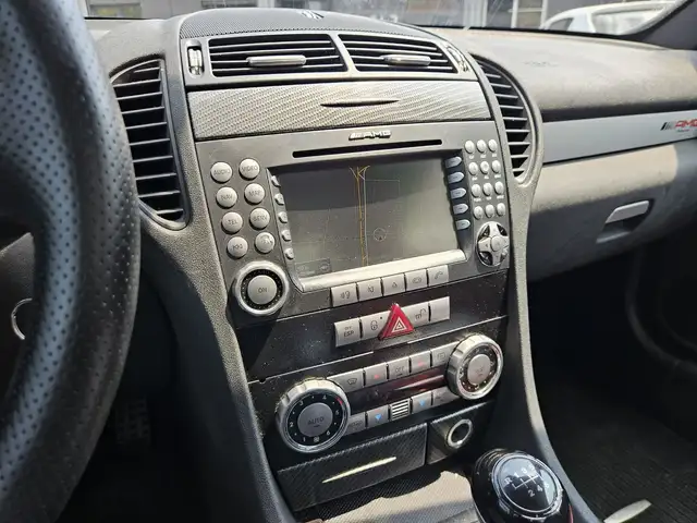 Mercedes-Benz SLK view 14