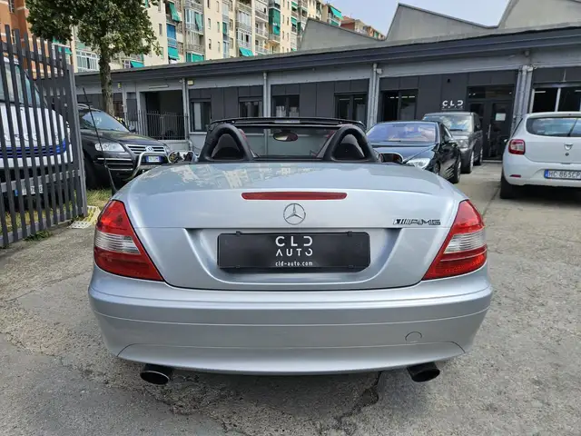 Mercedes-Benz SLK view 5