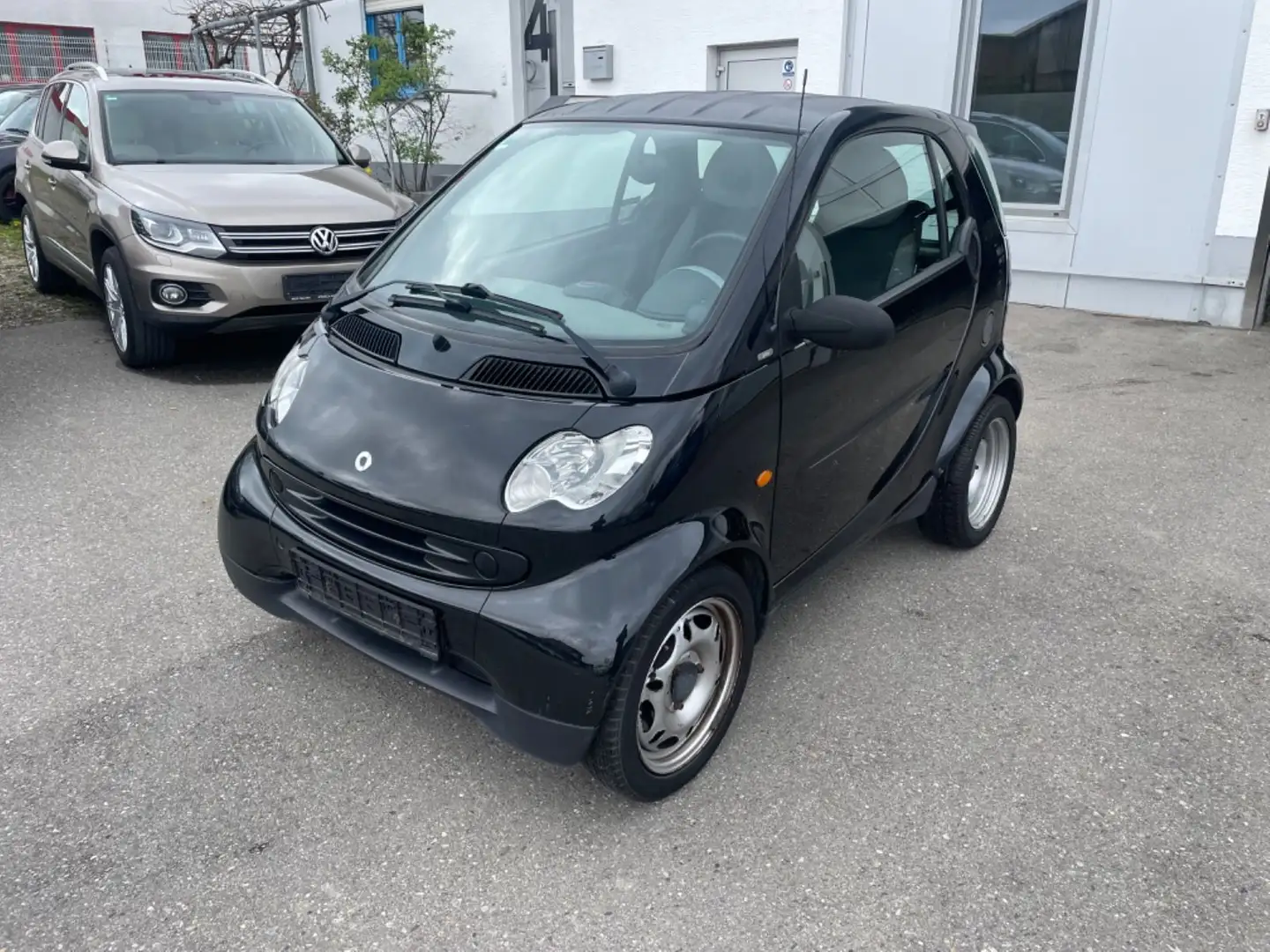 smart forTwo fortwo coupe Basis Noir - 1