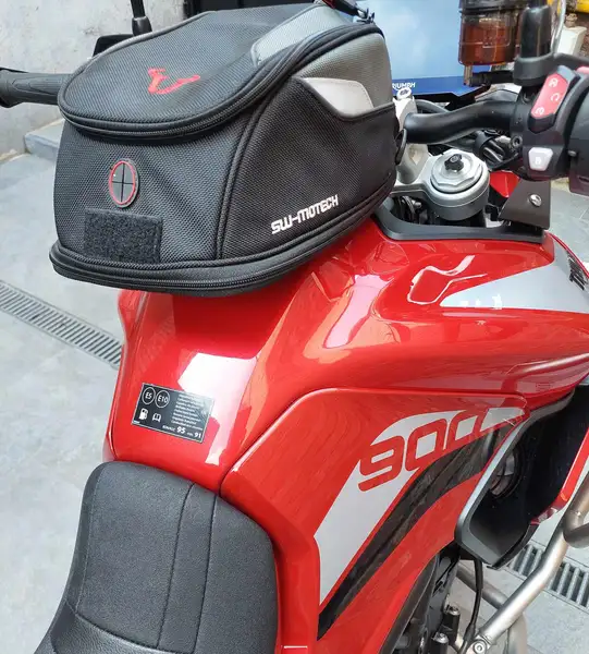 Triumph Tiger 900 - foto 6