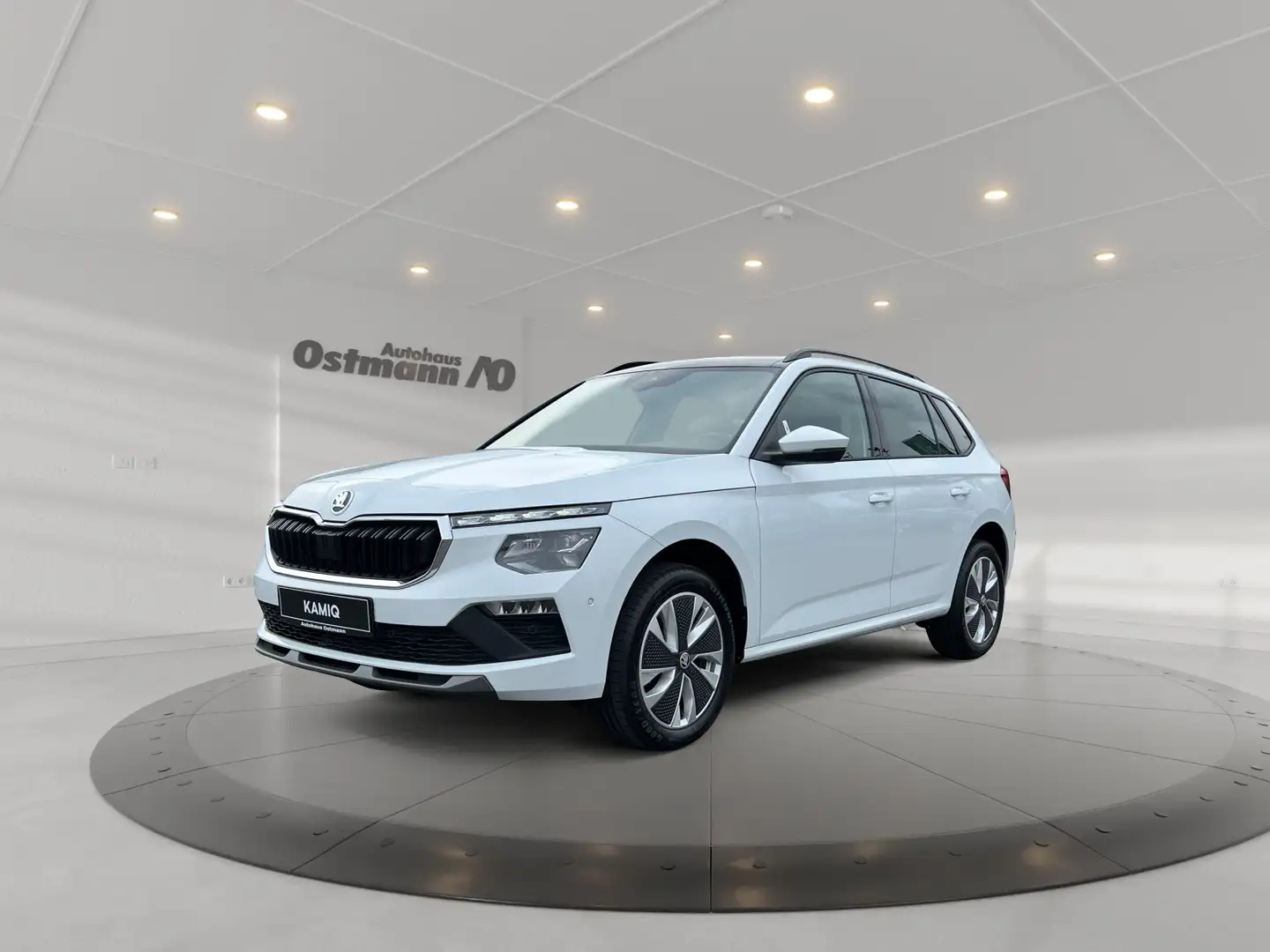 Skoda Kamiq Selection 110kw TSI DSG *PANO*NAVI*PDC*SHZ Blanc - 2