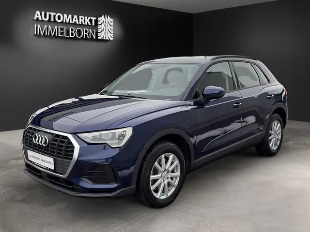 Audi Q3 view 2
