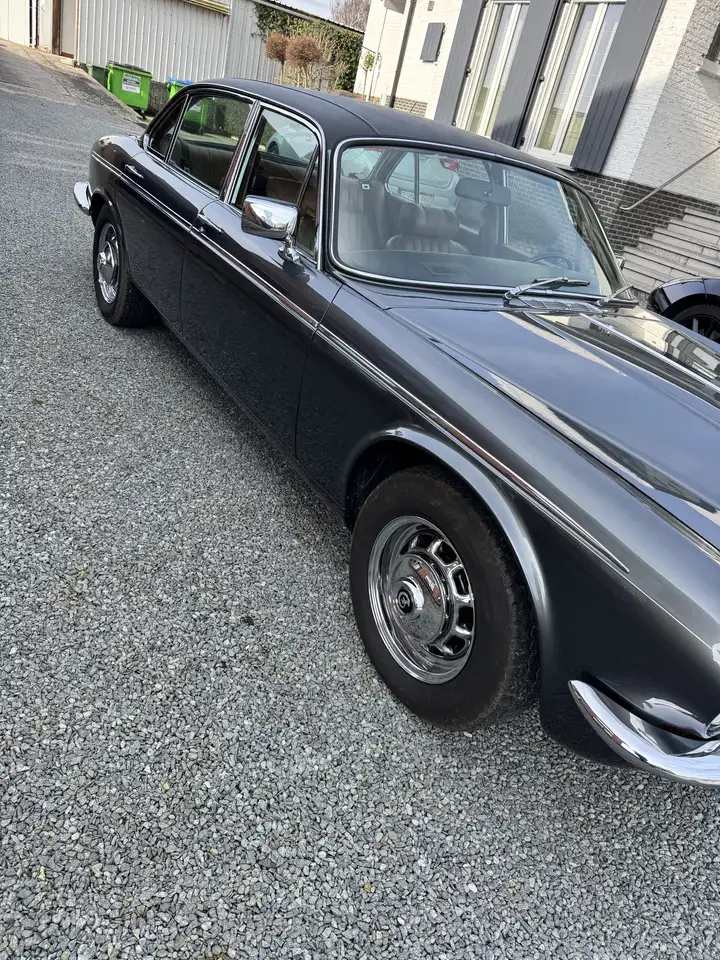 Jaguar XJ6 Daimler, foto 12