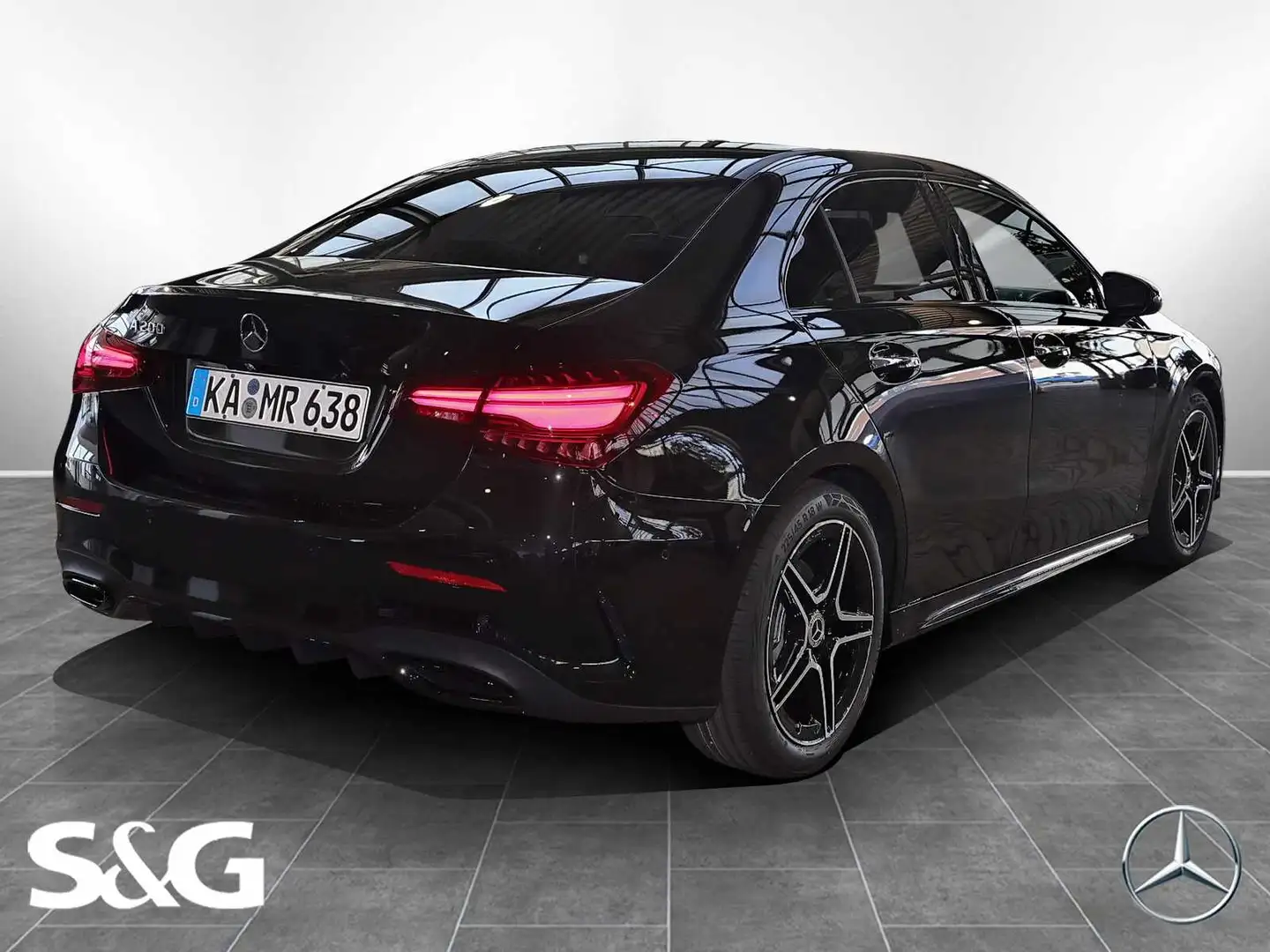 Mercedes-Benz A 200 Lim. AMG MBUX+RüKam+LED+Pano+Standh+Distro Schwarz - 2