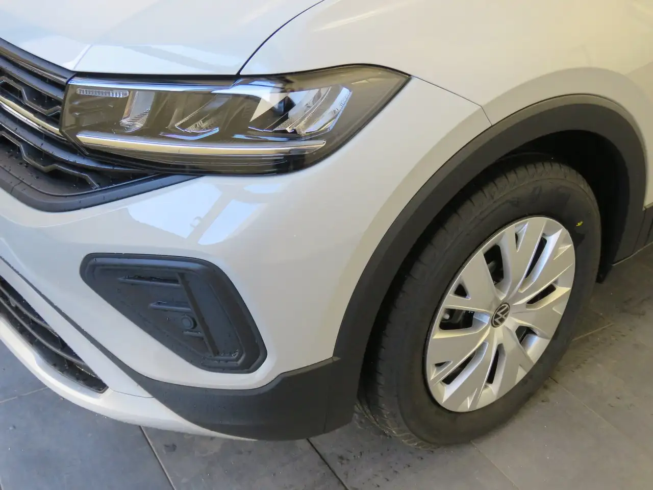 Volkswagen T-Cross 4Me TSI 2