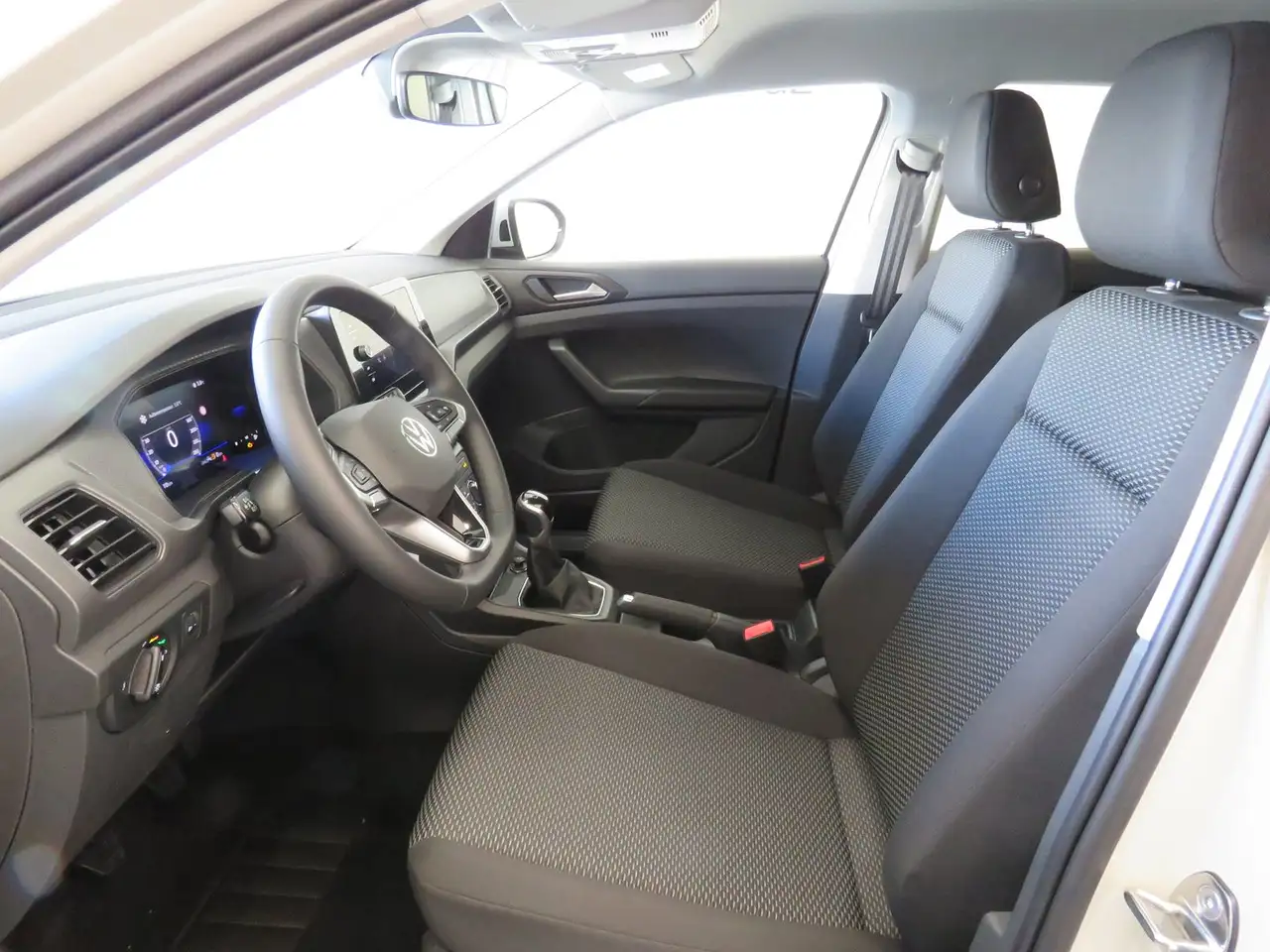 Volkswagen T-Cross 4Me TSI 5