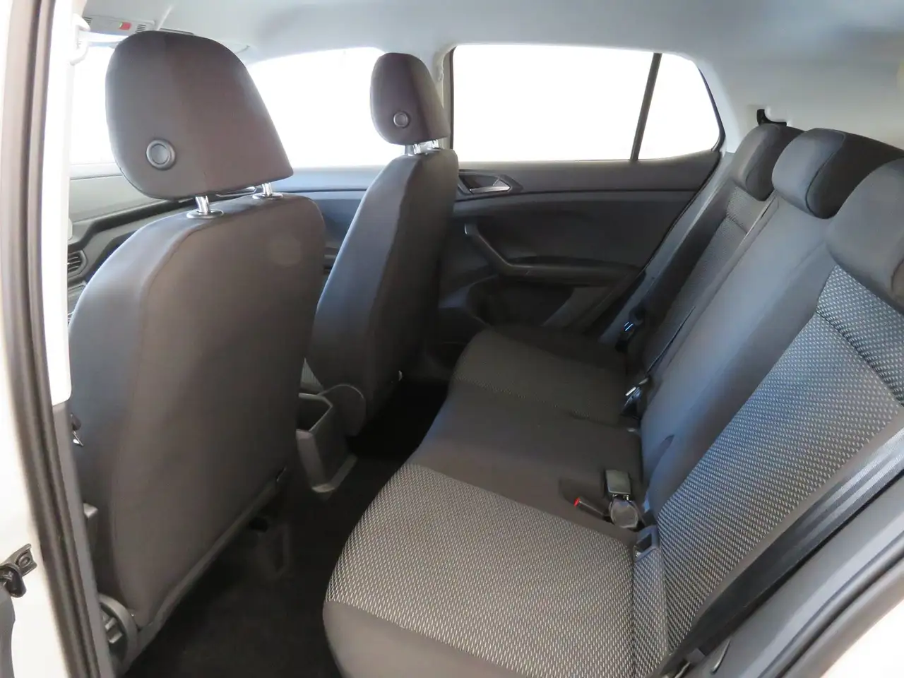 Volkswagen T-Cross 4Me TSI 6