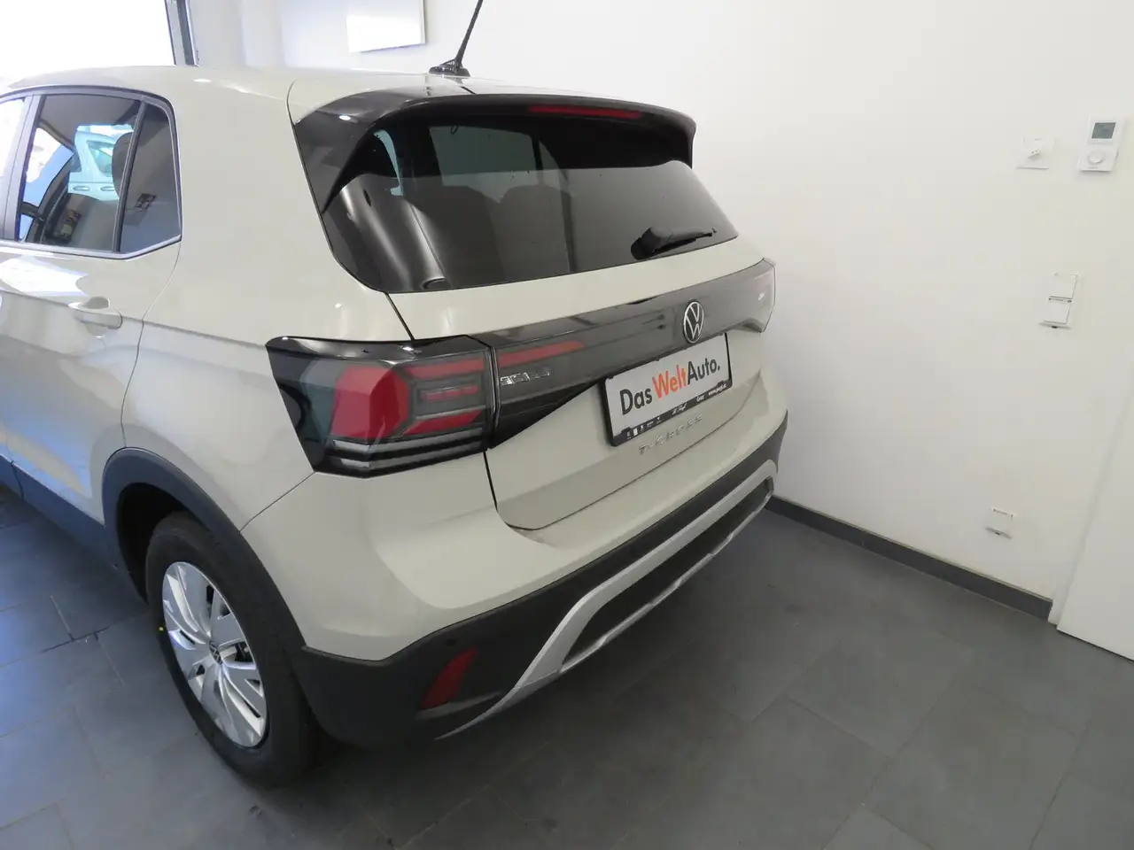 Volkswagen T-Cross 4Me TSI 3
