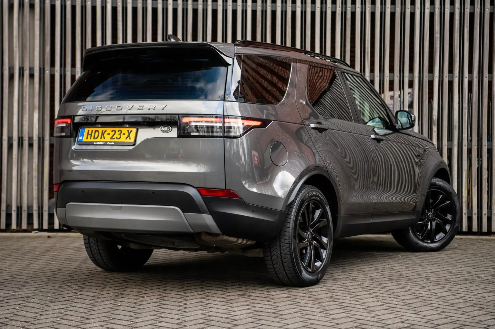 Land Rover Discovery 2.0 Si4 301pk AUT. SE |Gr.Navi|LED|Trekhaak|H-Lede Gri - 2