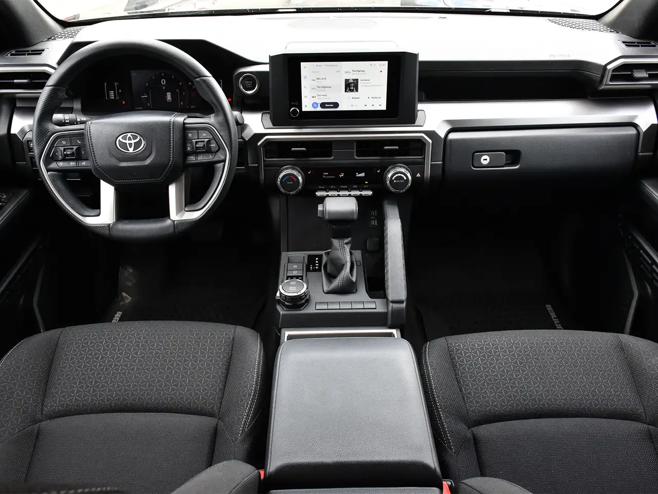 Toyota 4-Runner снимка Toyota 4-Runner