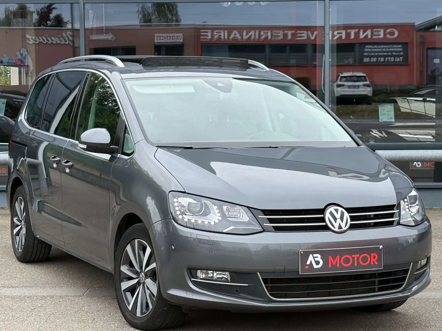 Volkswagen Sharan Sharan 1.4 TSI Highline OPF DSG Gris - 1