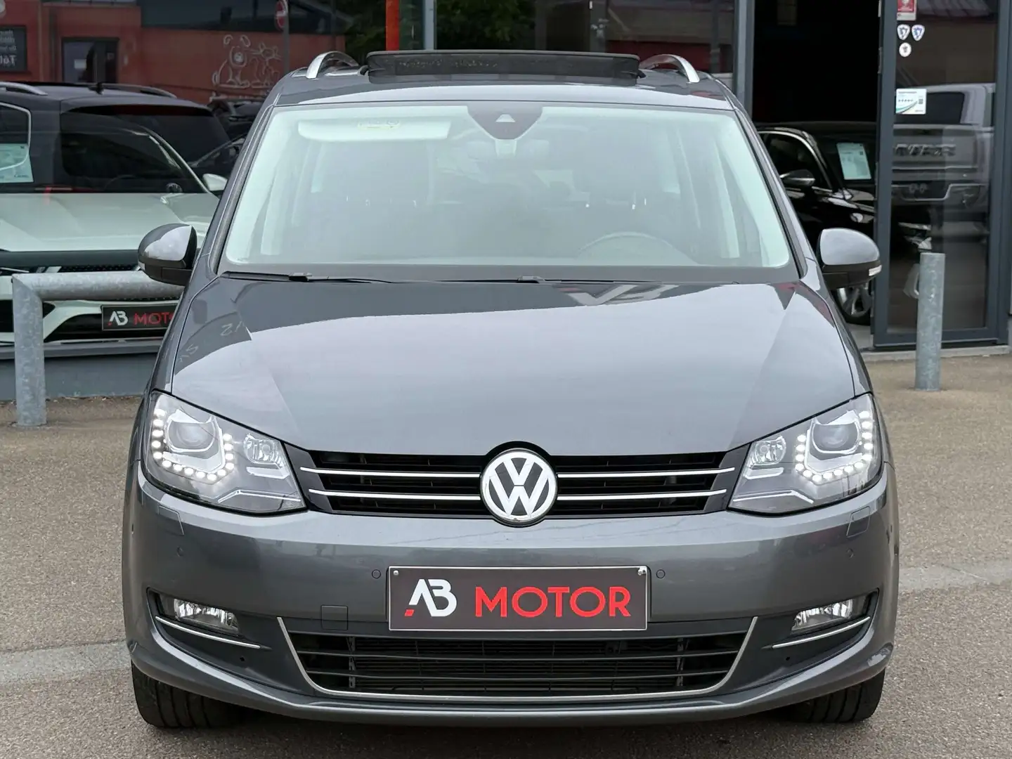 Volkswagen Sharan Sharan 1.4 TSI Highline OPF DSG Gris - 2