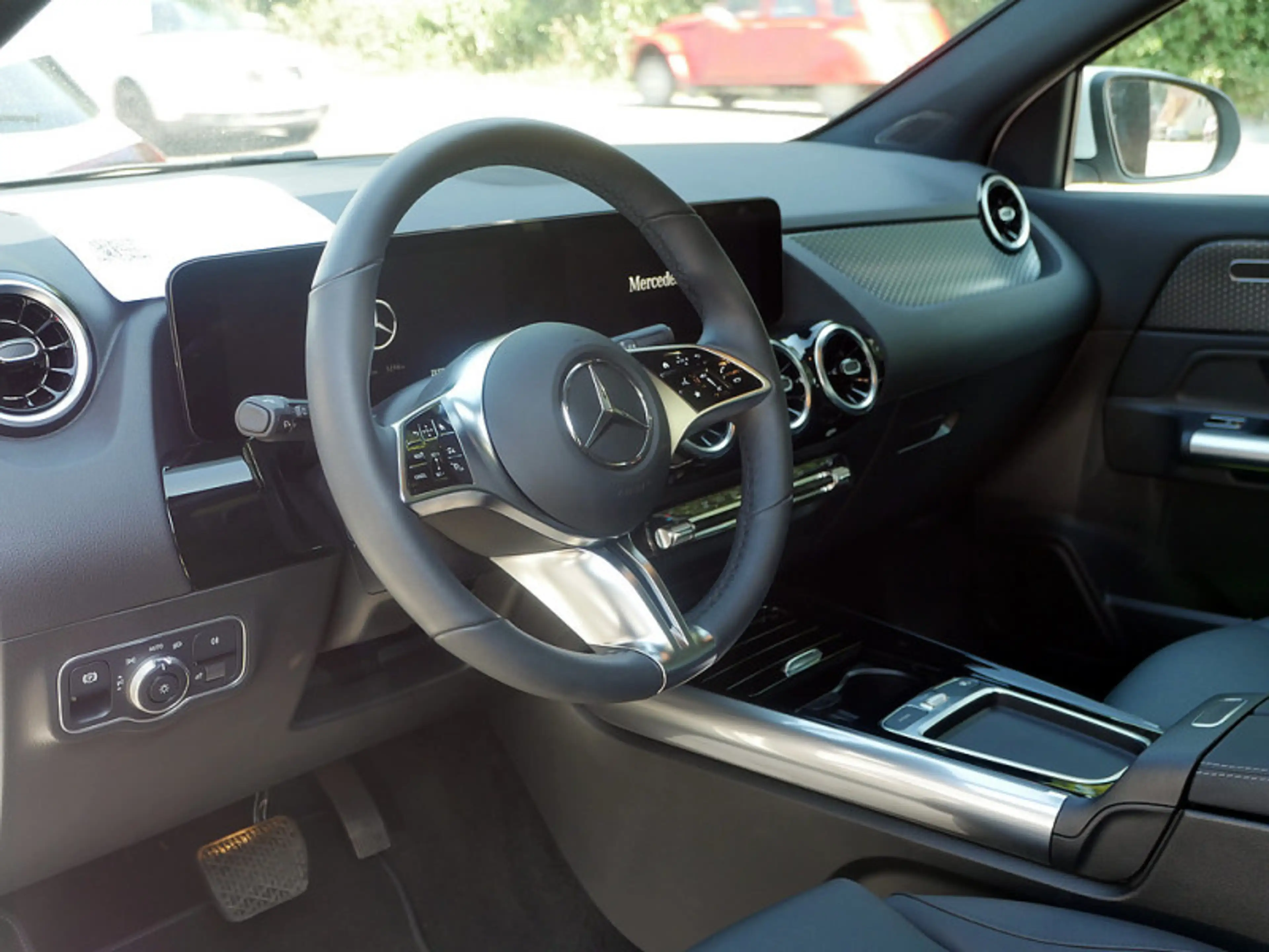 Mercedes-Benz GLA 200 , PROGRESSIVE KAMERA PANO SPUR PDC SHD — photo 14