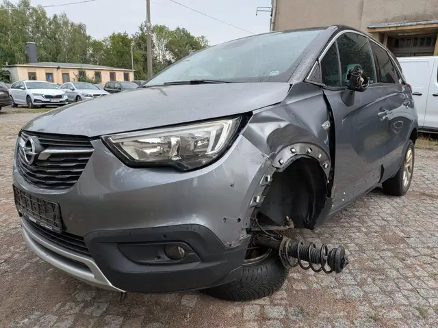 Opel Crossland Innovation 1.2 Automatik Airbags Ok