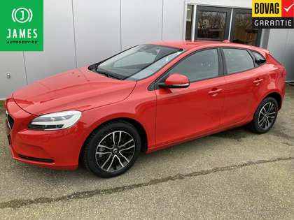 Volvo V40 2.0 T2 Nordic+ | PDC | Voorruit verwarming | Stand