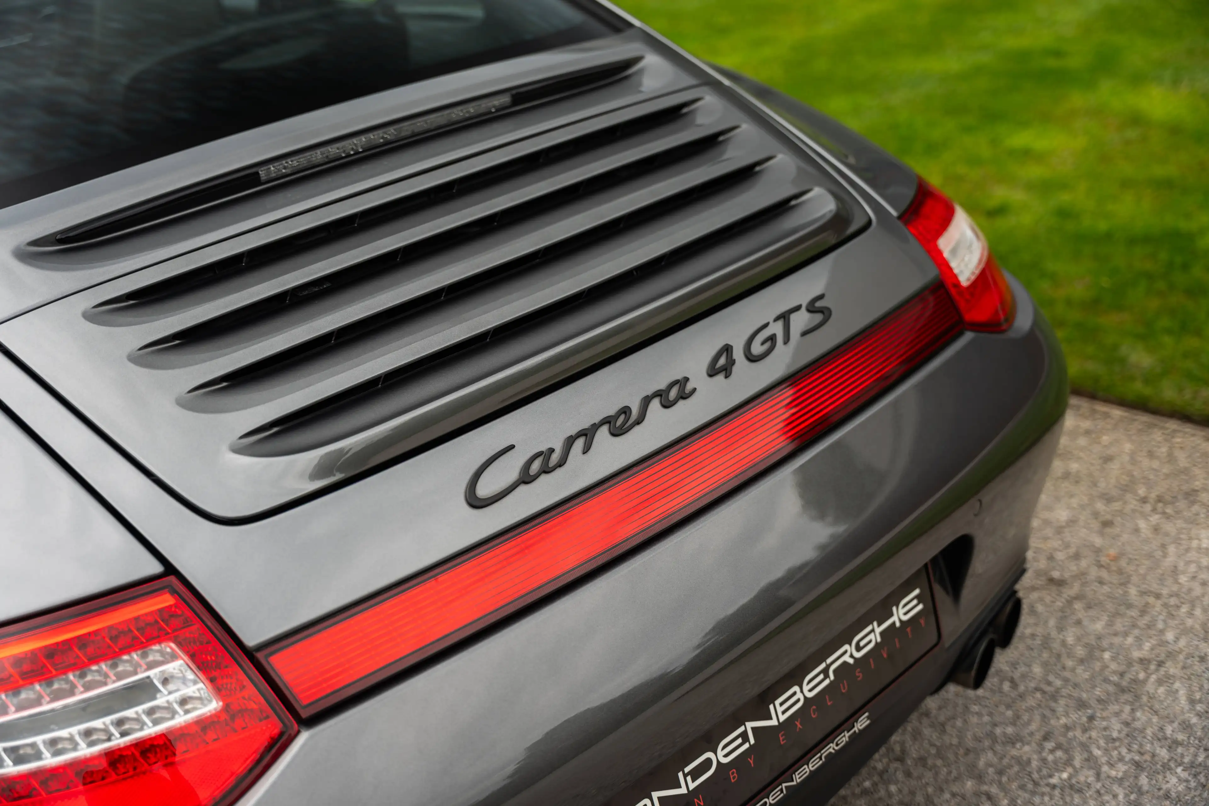 Porsche 997 .2 C4 GTS COUPE / CHRONO / SUNROOF / PDLS / BOSE / SPORT EXHAUST — photo 15