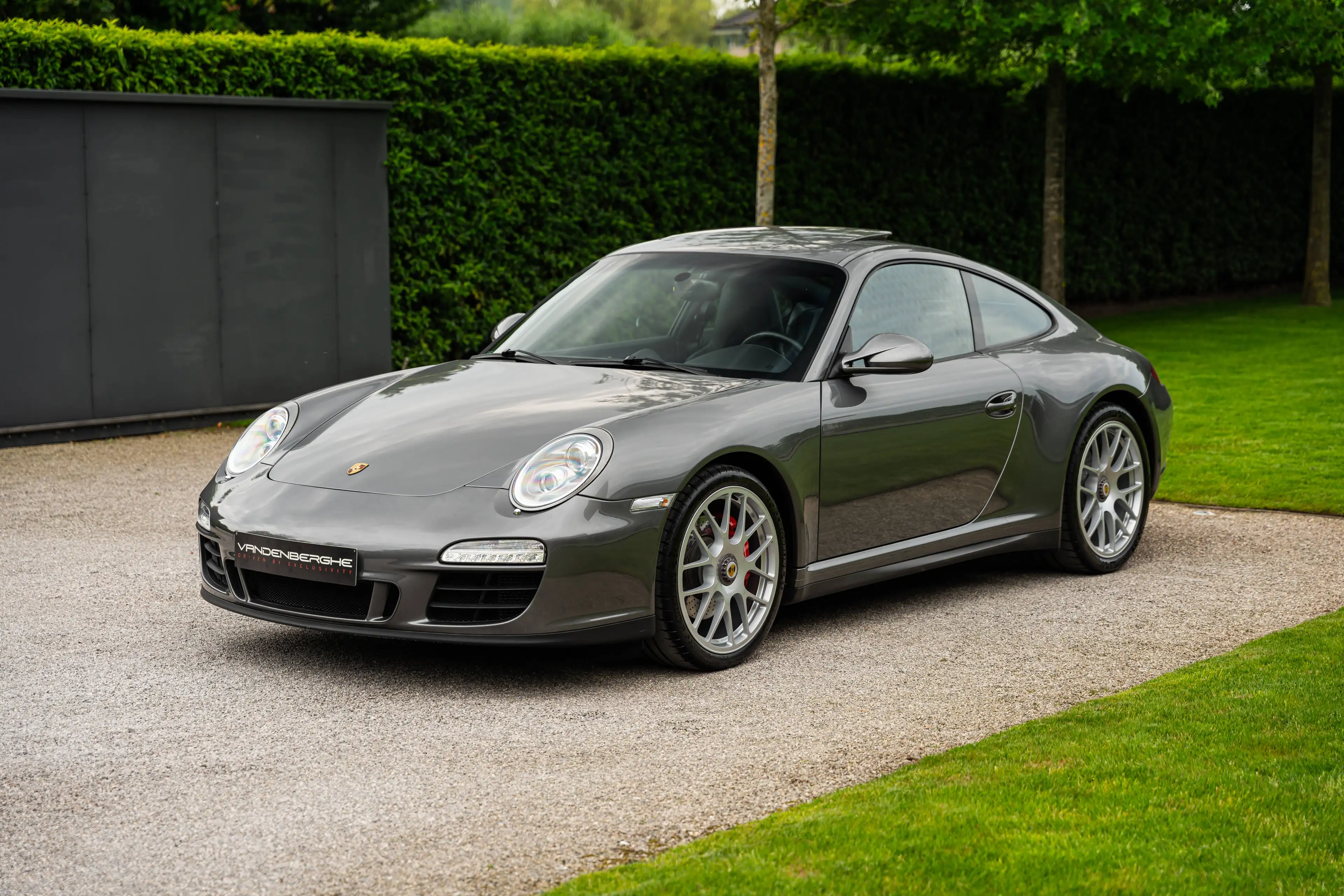 Porsche 997 .2 C4 GTS COUPE / CHRONO / SUNROOF / PDLS / BOSE / SPORT EXHAUST — photo 4