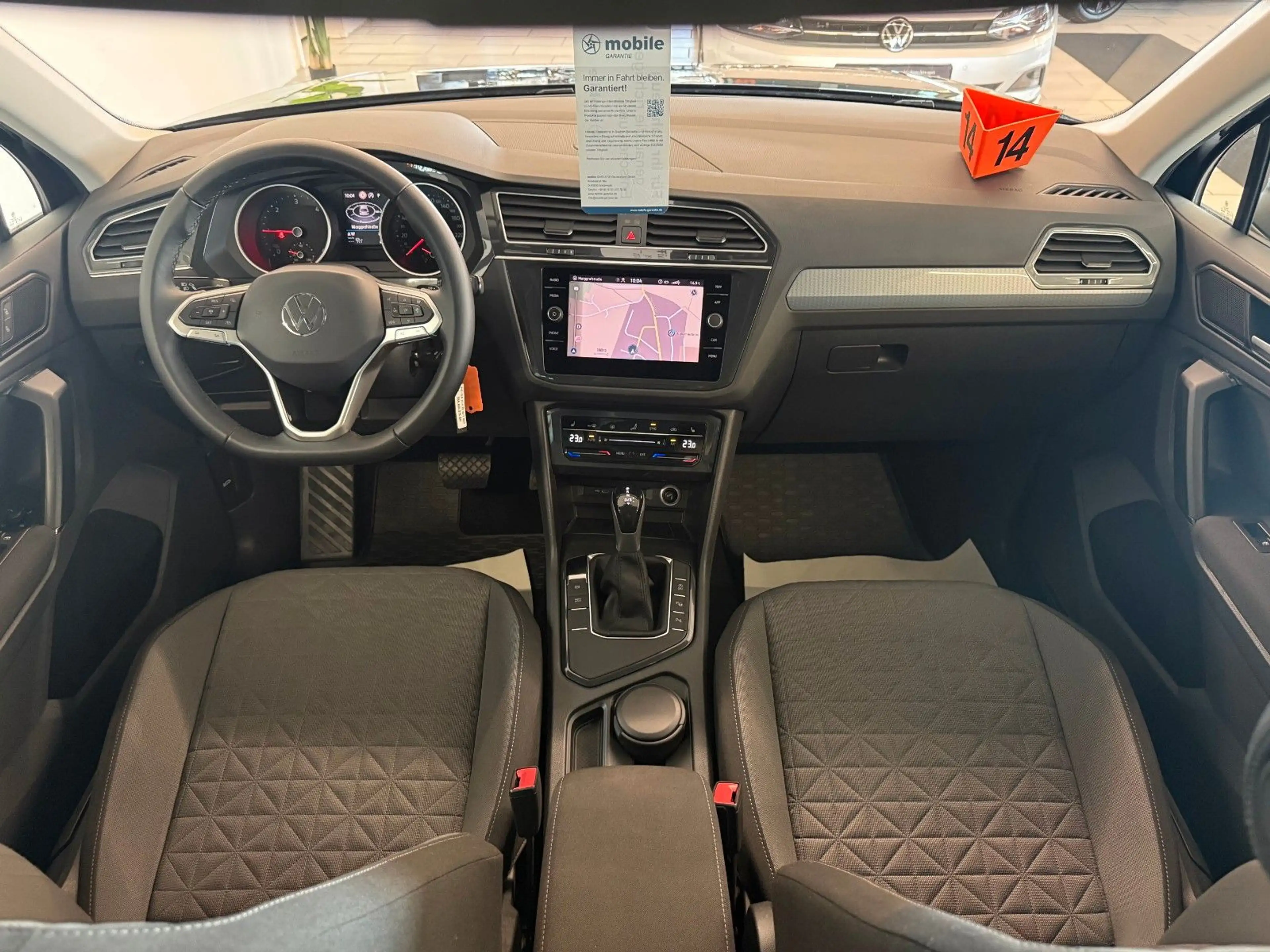 Volkswagen Tiguan Life DSG R-Kam APP ACC AHK TW LED Navi — photo 5