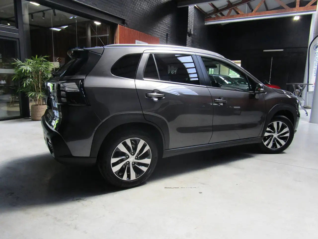 Suzuki S-Cross 2025