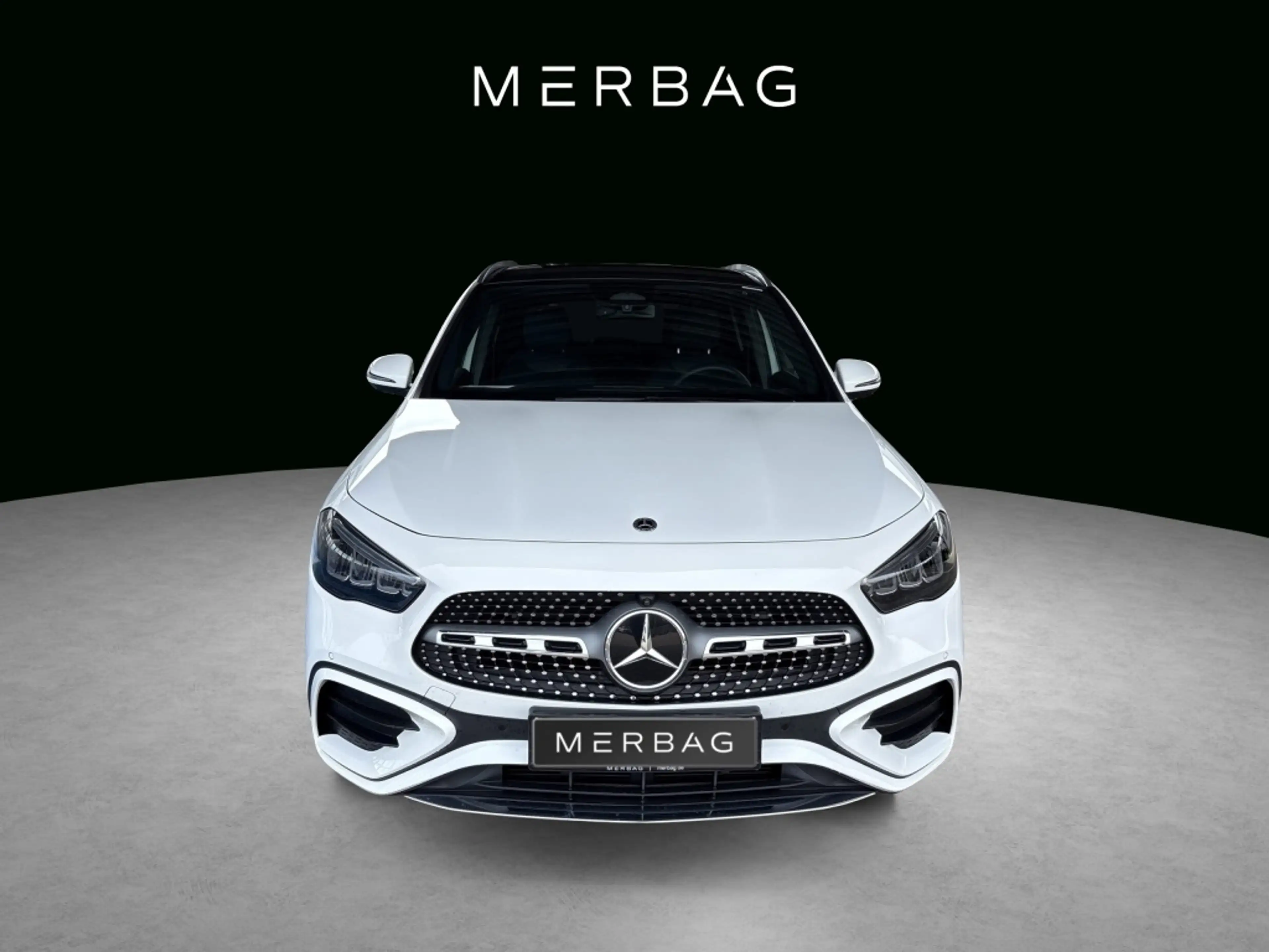 Mercedes-Benz GLA 180 d AMG AHK ACC DISTRONIC 360 PANO NAVI — photo 2